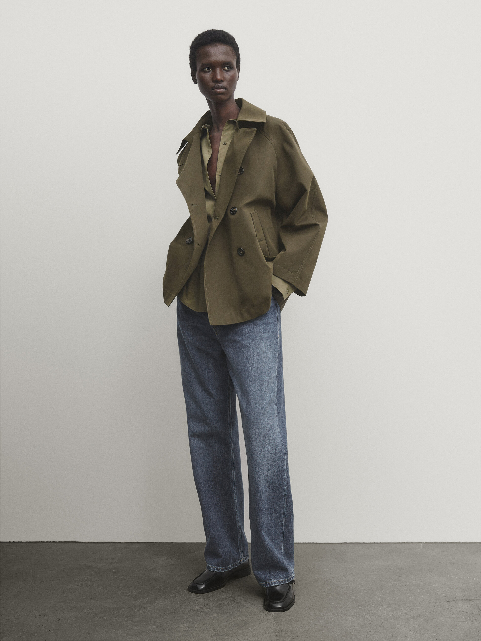 Short trench coat with back pleat Khaki Coats And Jackets