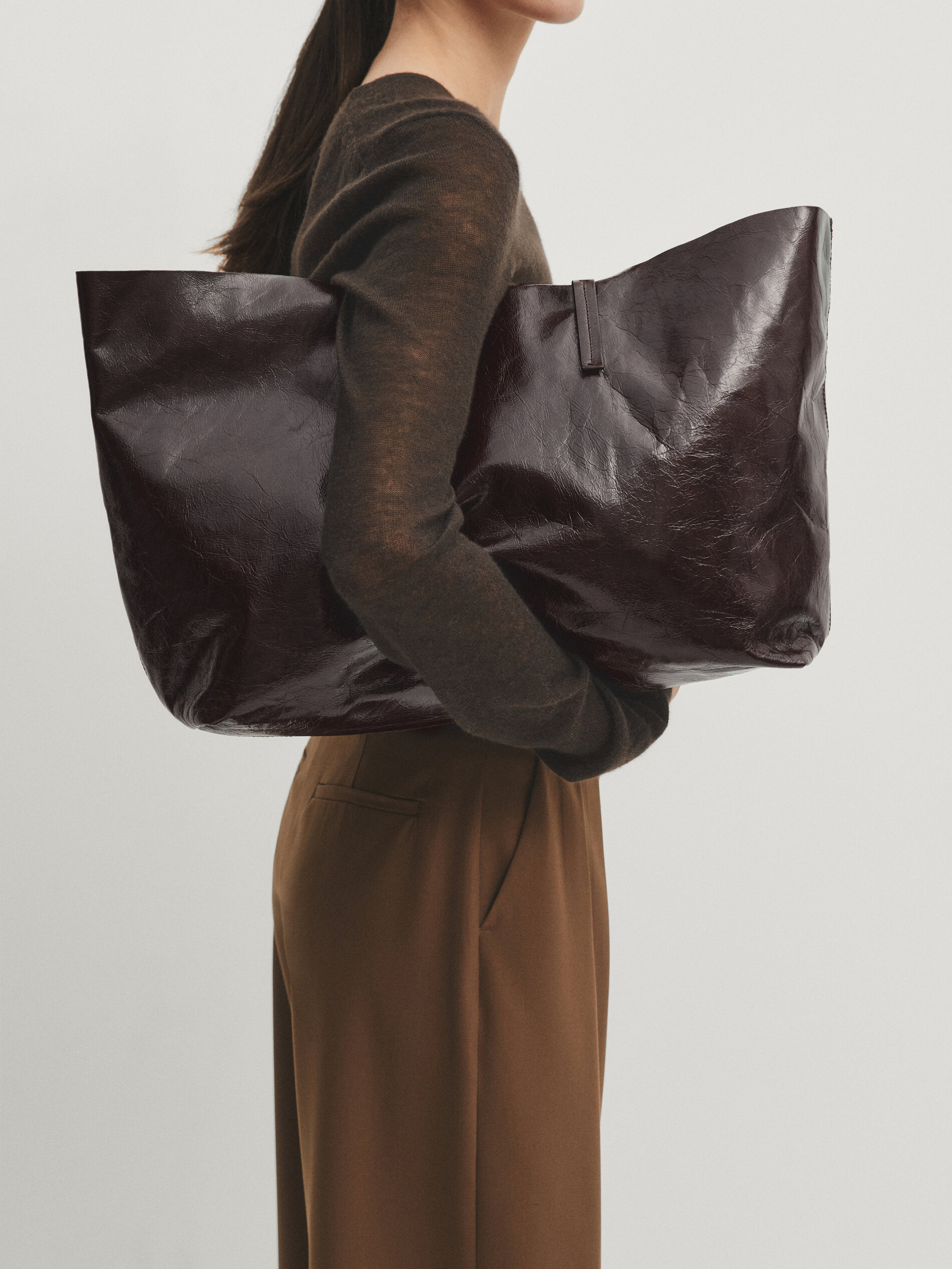 Massimo dutti black leather bag sales