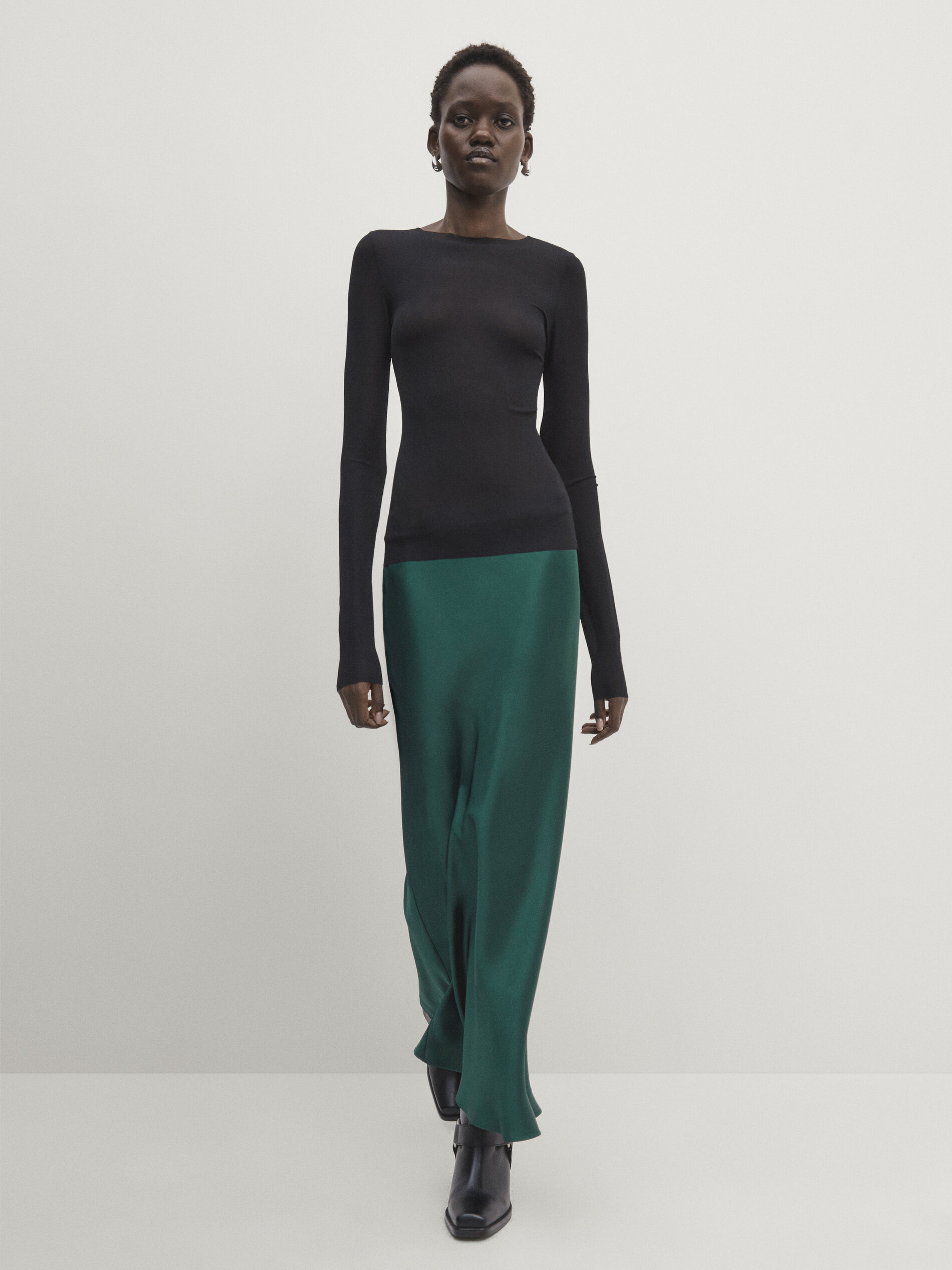 Satin midi 2025 skirt massimo dutti