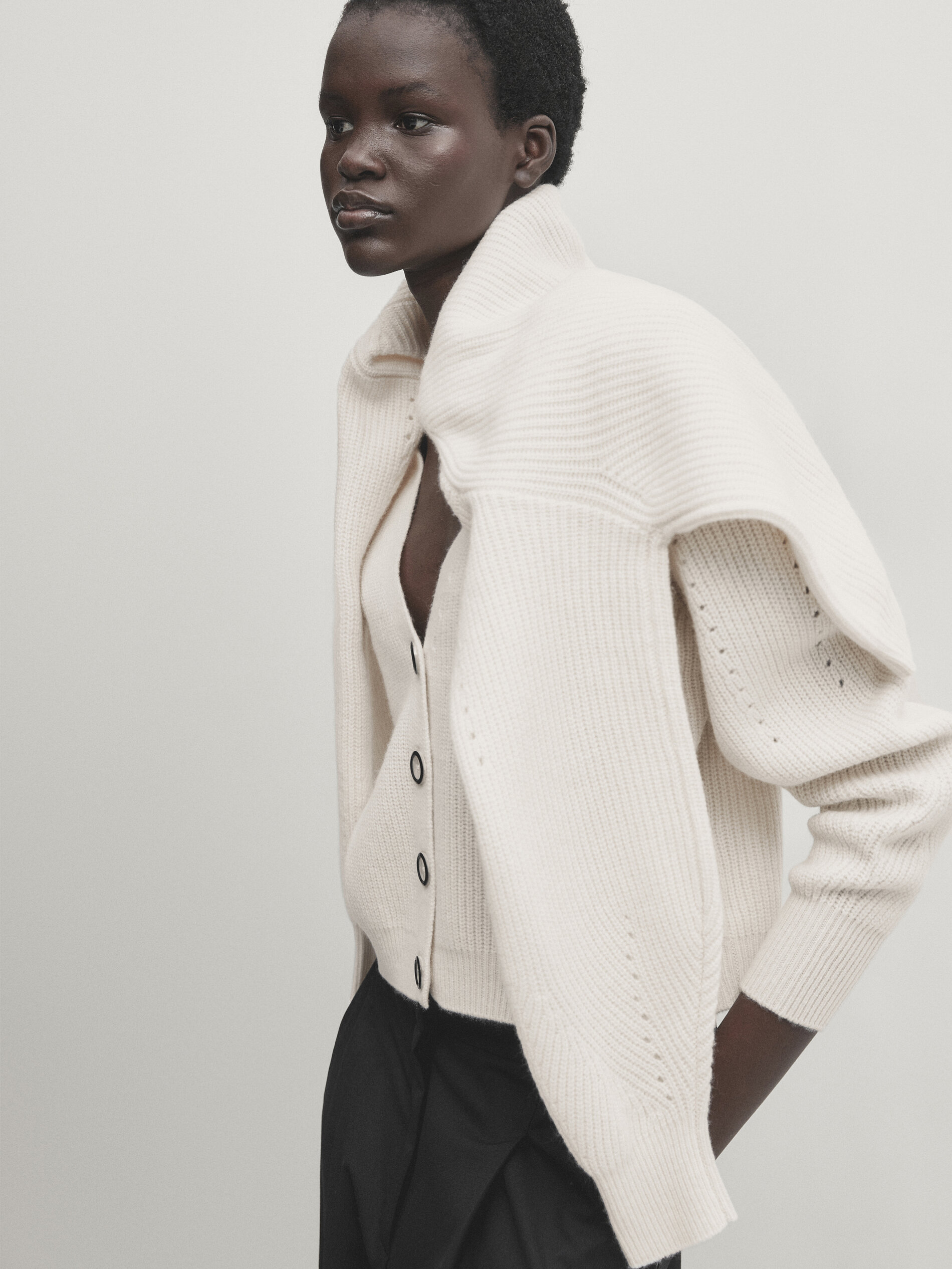 V neck cardigan with buttons Studio