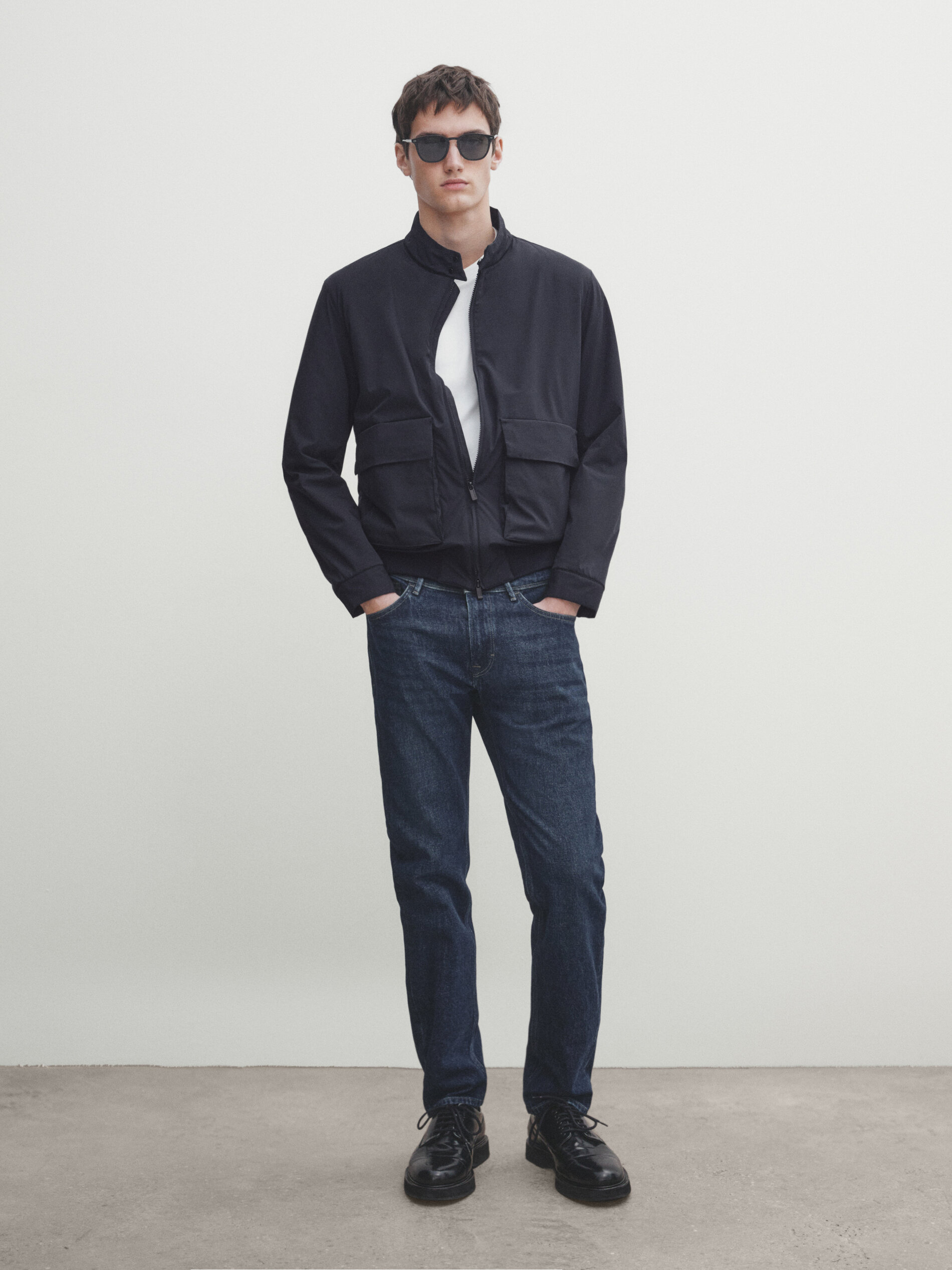Slim fit enzymatic jeans