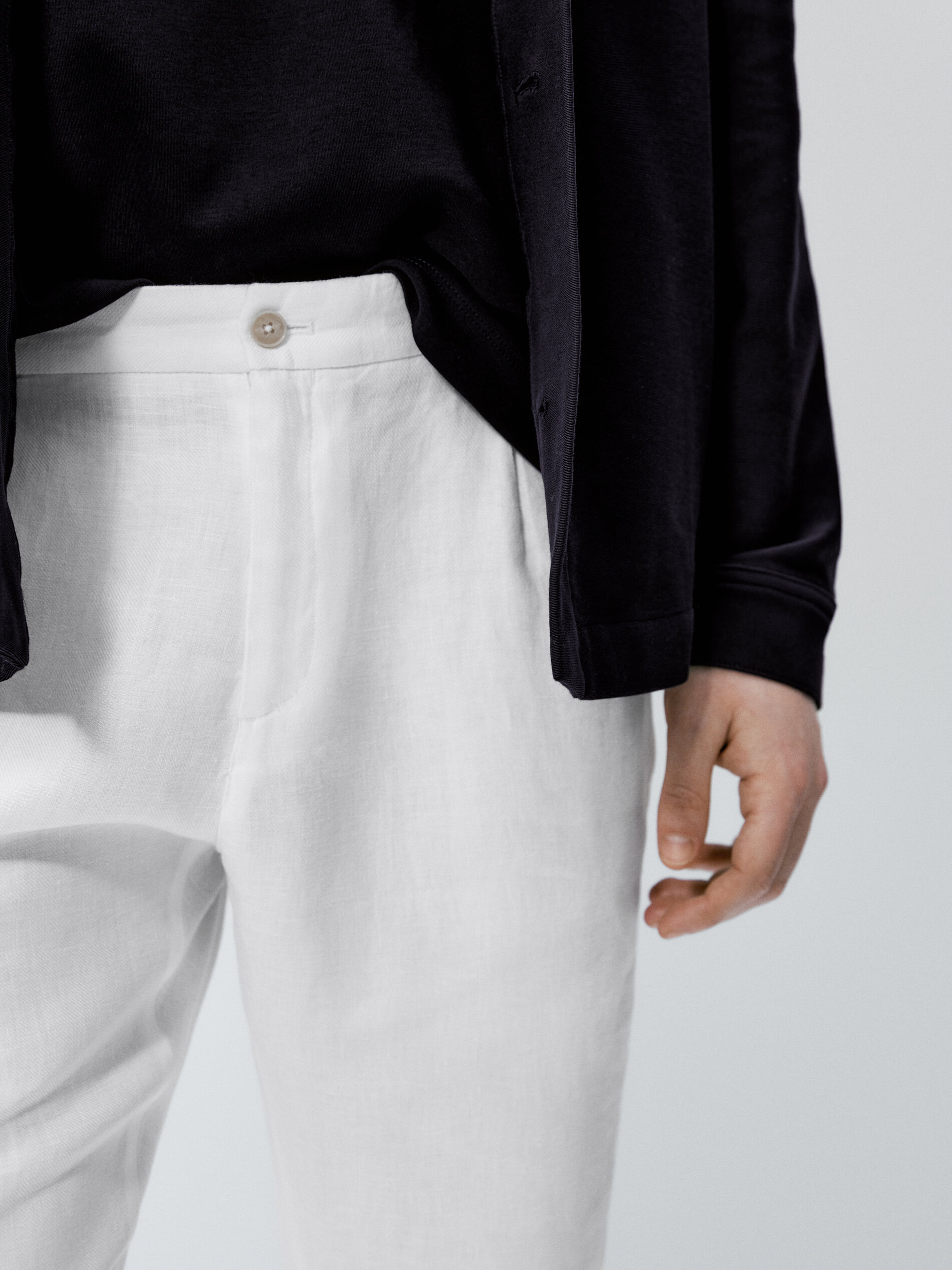 Slim fit darted linen trousers · Cream · Dressy | Massimo Dutti