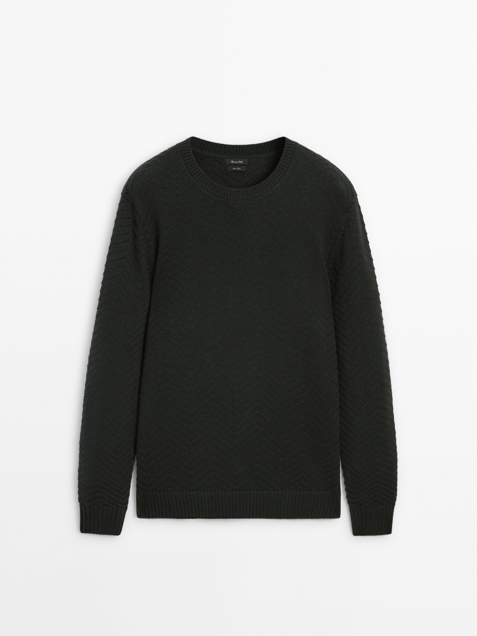 T shirt under discount crew neck sweater