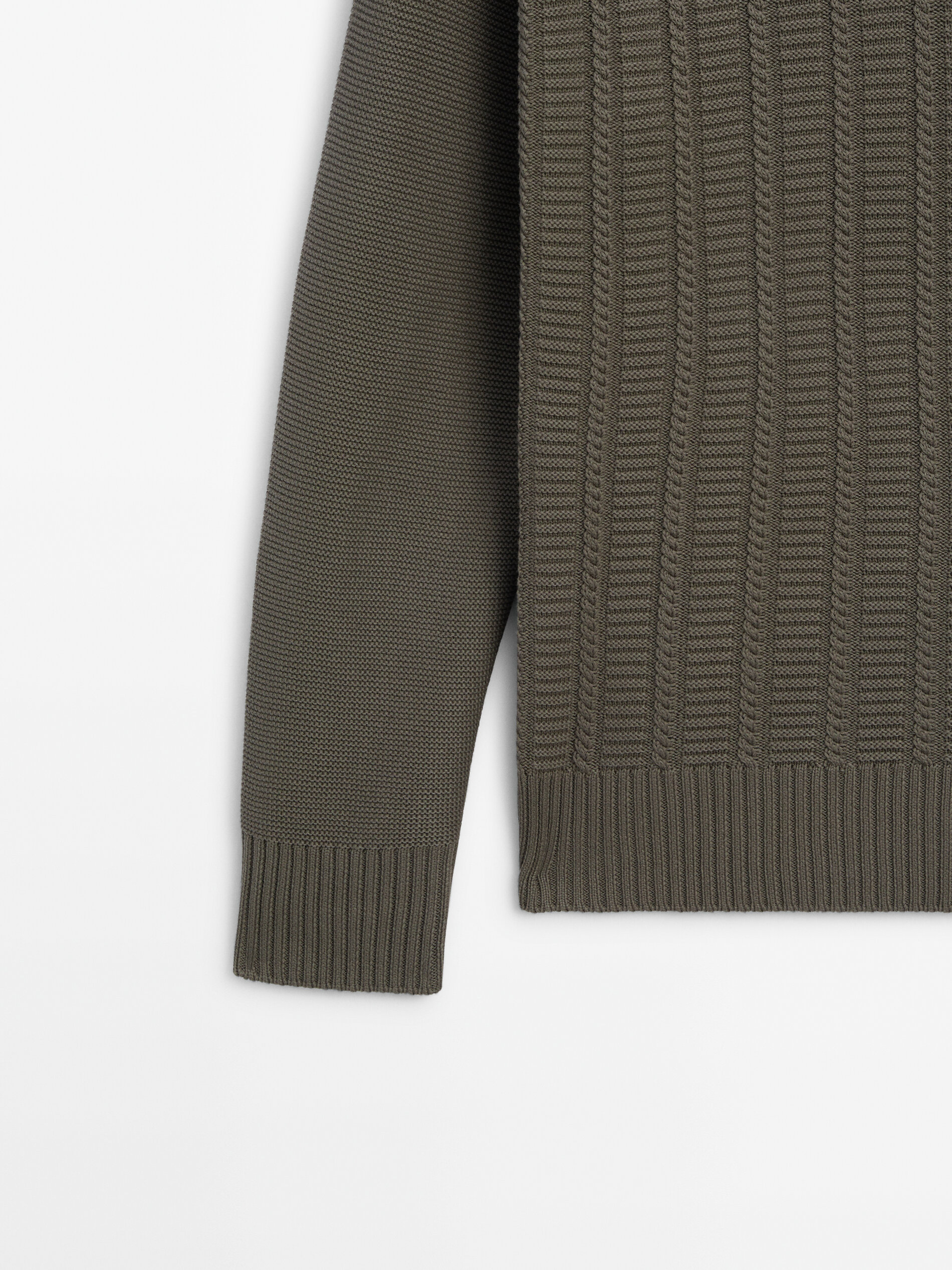 Mock neck cable knit sweater Medium Khaki Navy Blue Sweaters
