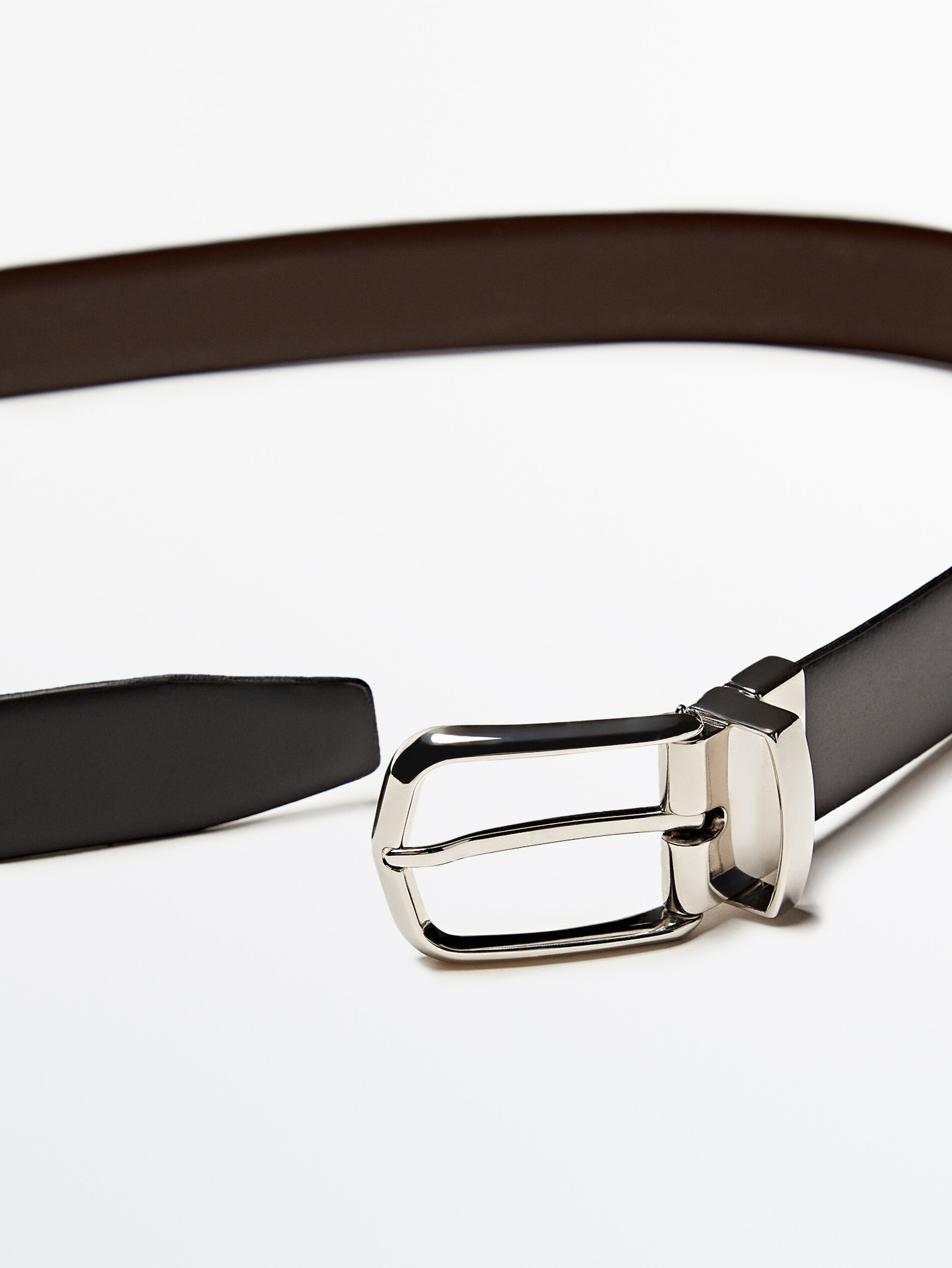 Reversible leather belt