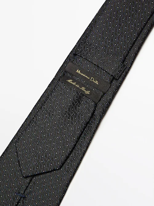 Krawatte aus reiner Seide · Marineblau · Accessoires | Massimo Dutti | Breite Krawatten