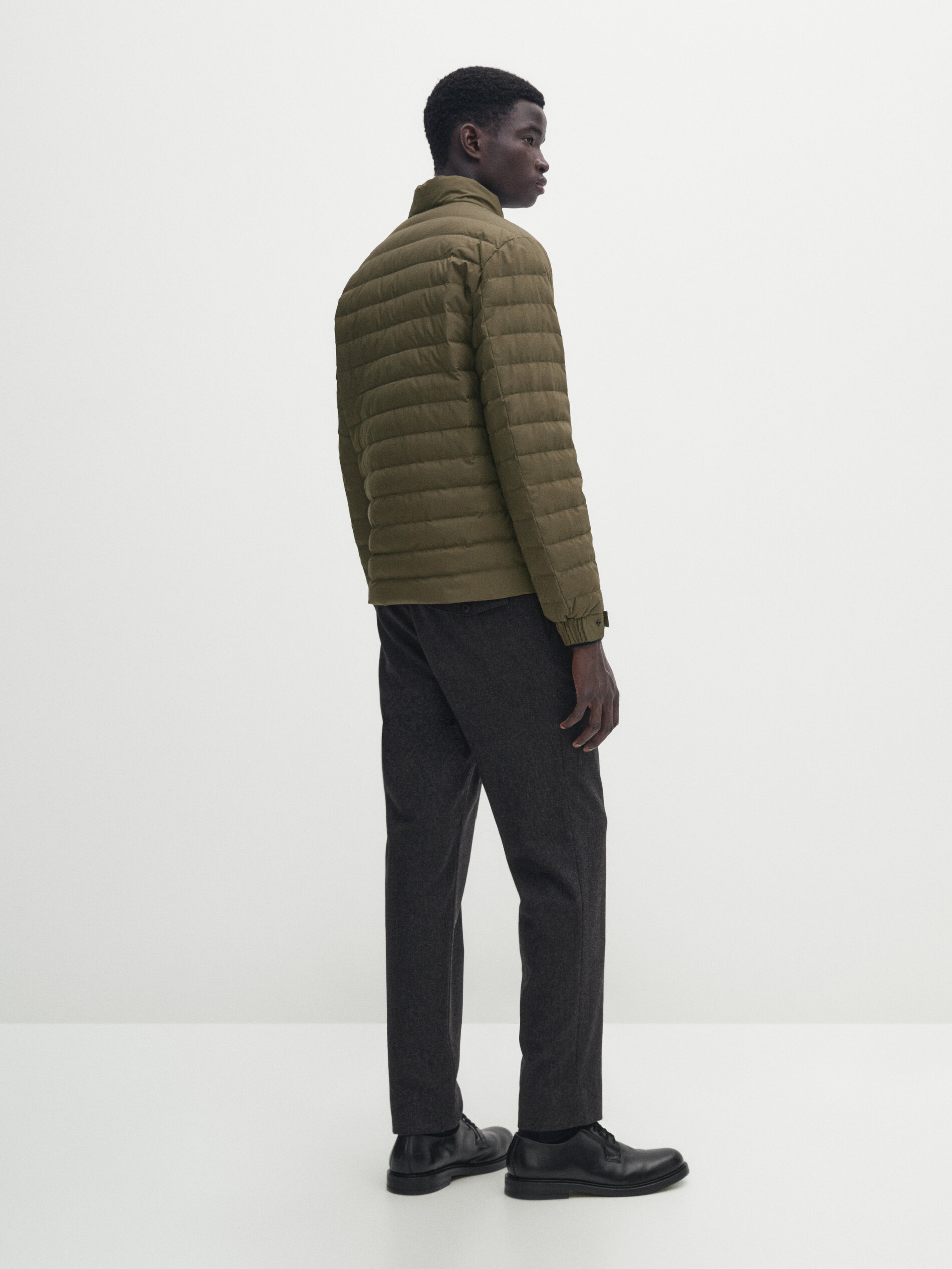 Puffer jacket with down and feather filling