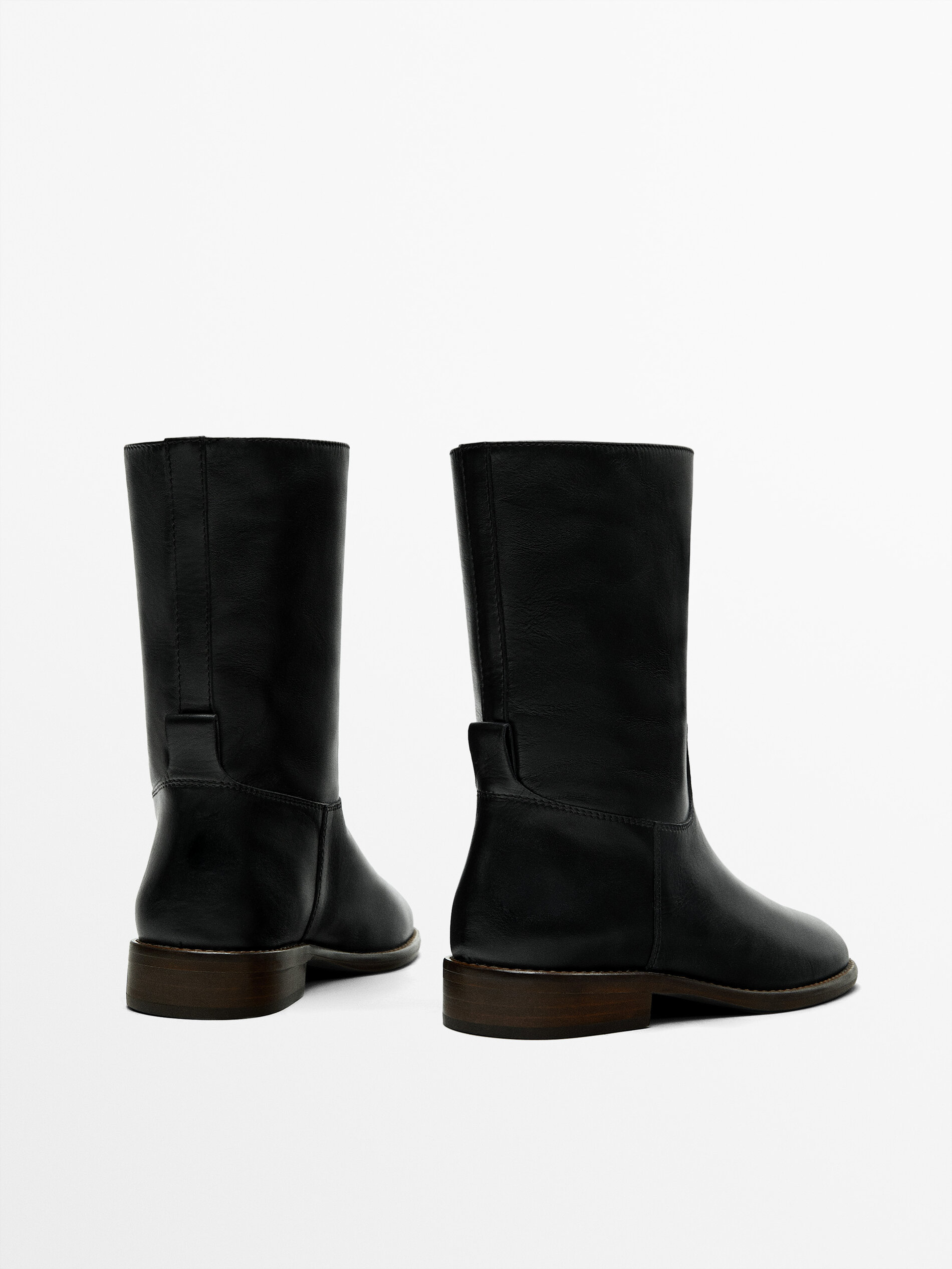 Bottines courtes plates new arrivals