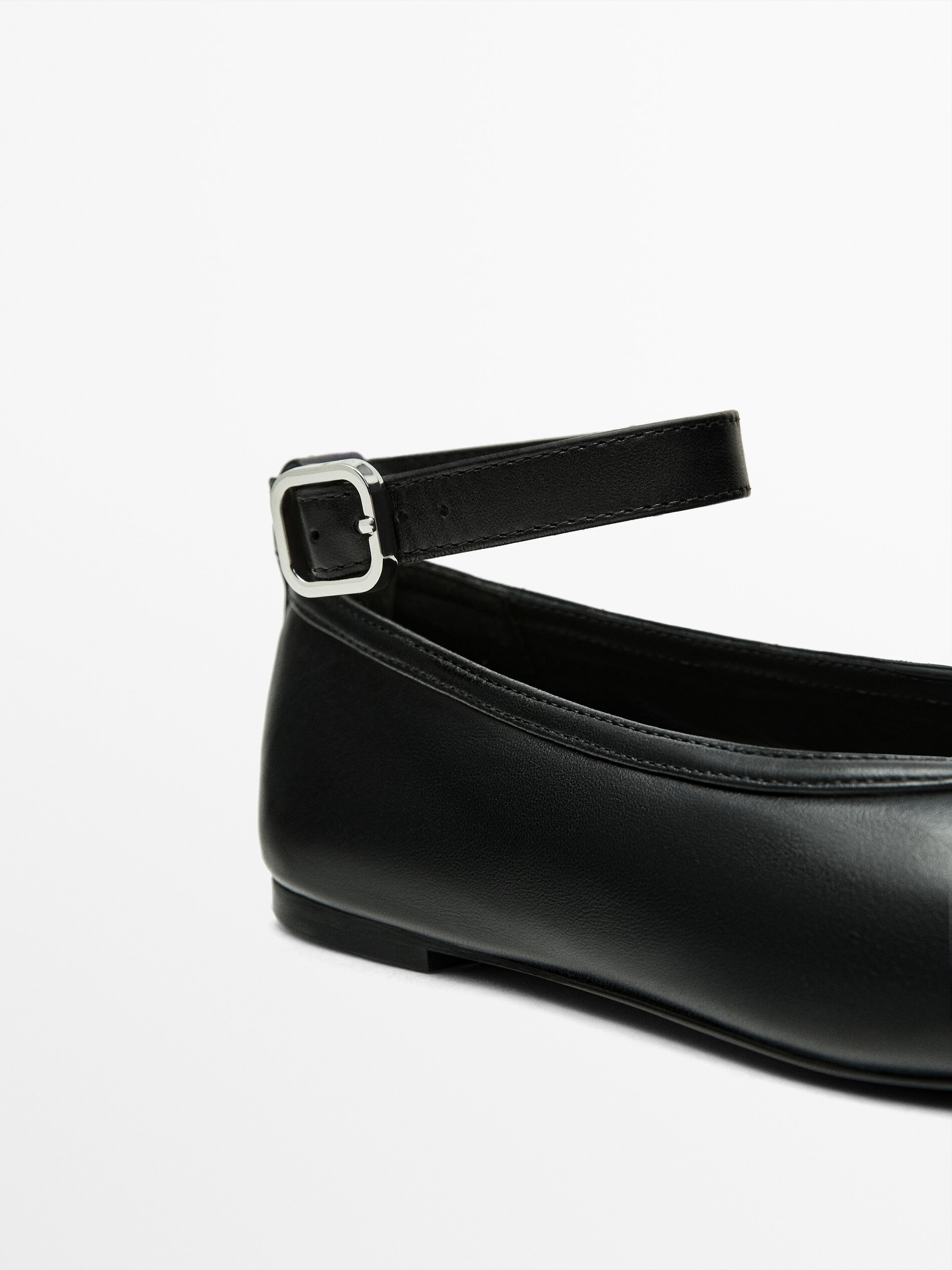 Ballet flats with detachable strap Black Flat Shoes Massimo
