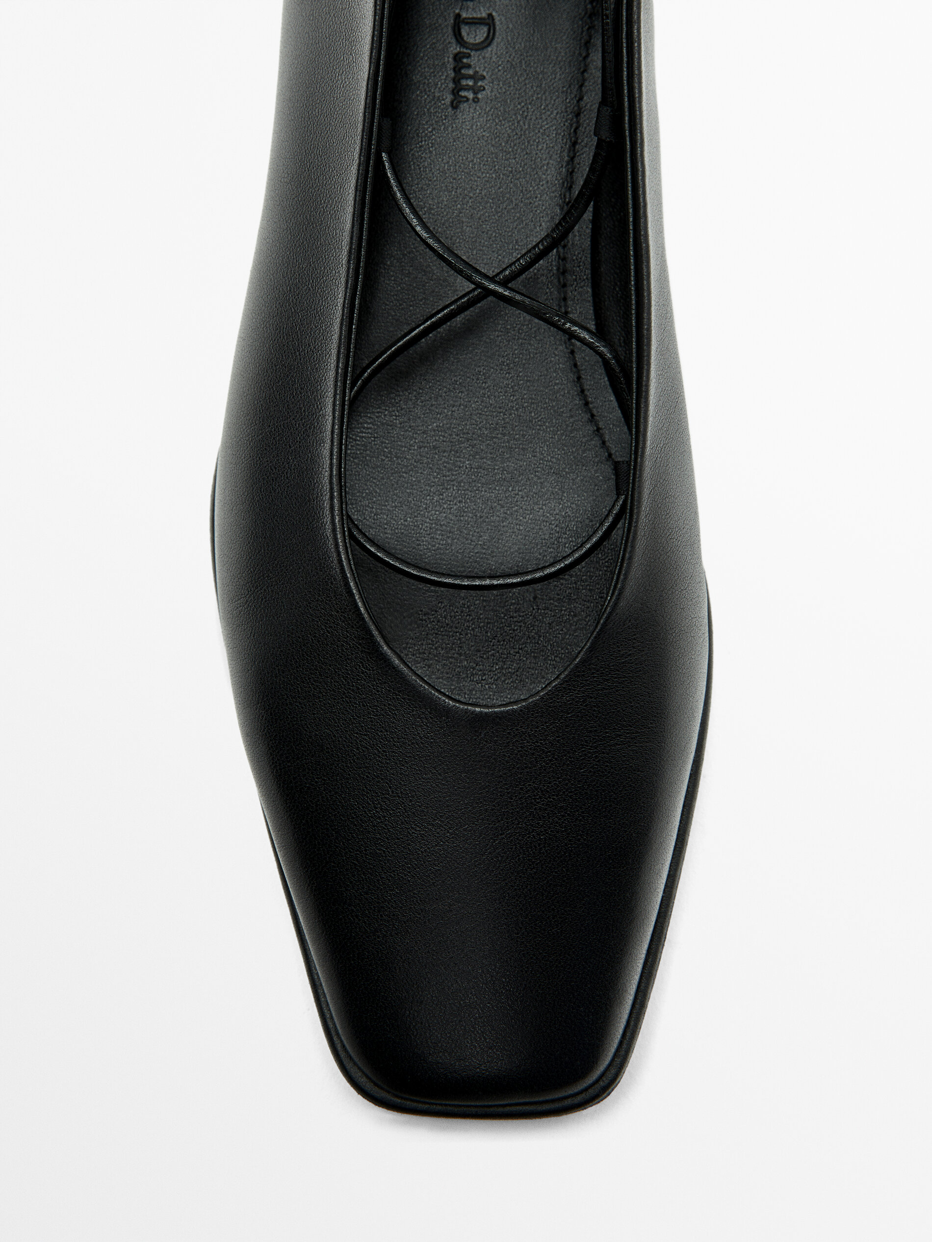 Black on sale ballet flats