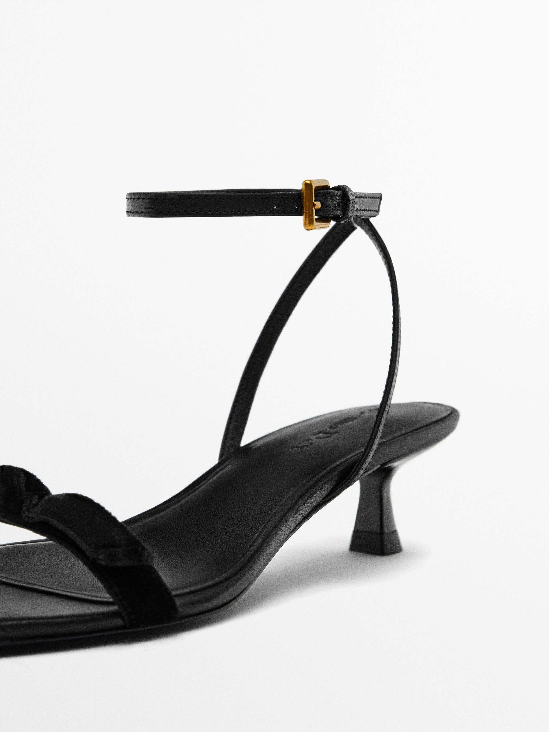 Massimo dutti black sandals 2025