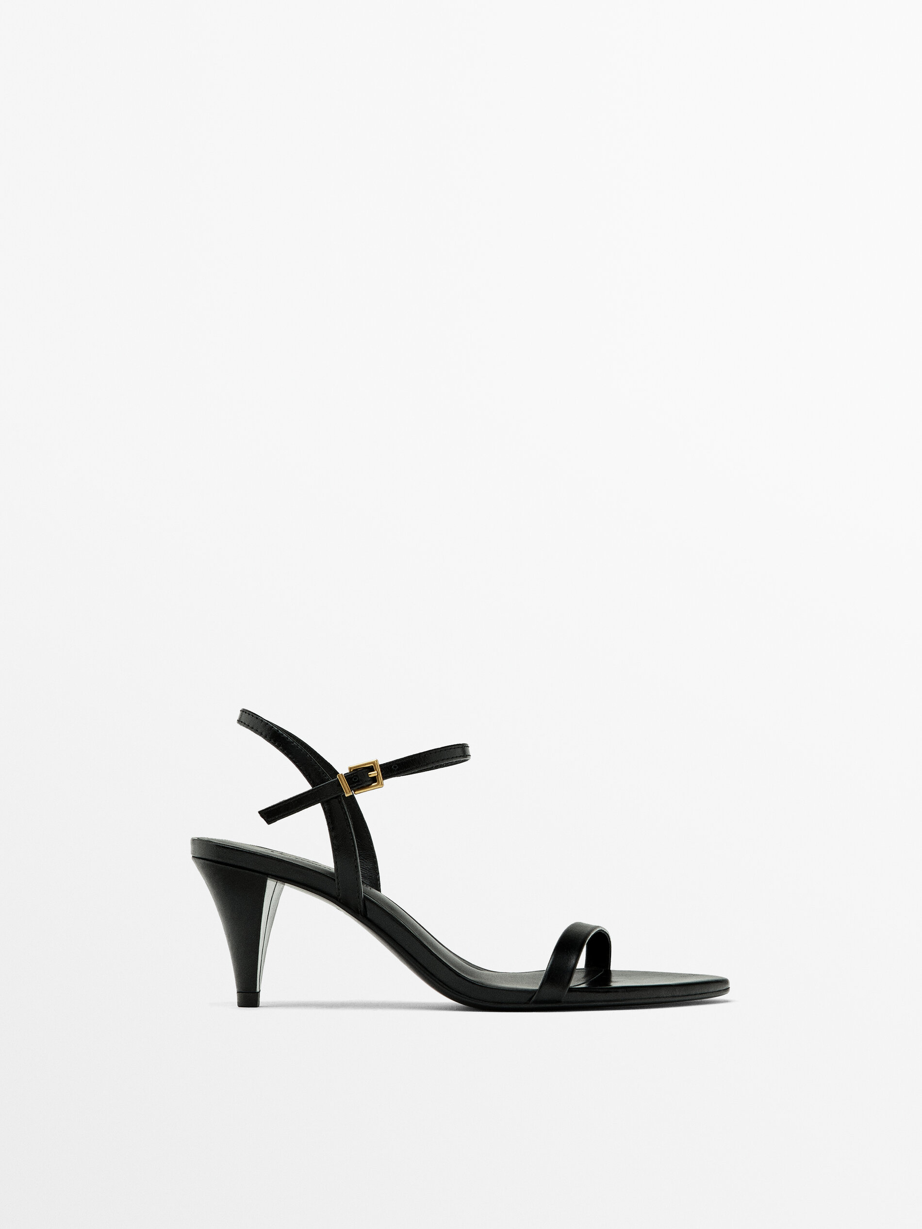 Black sandals shop