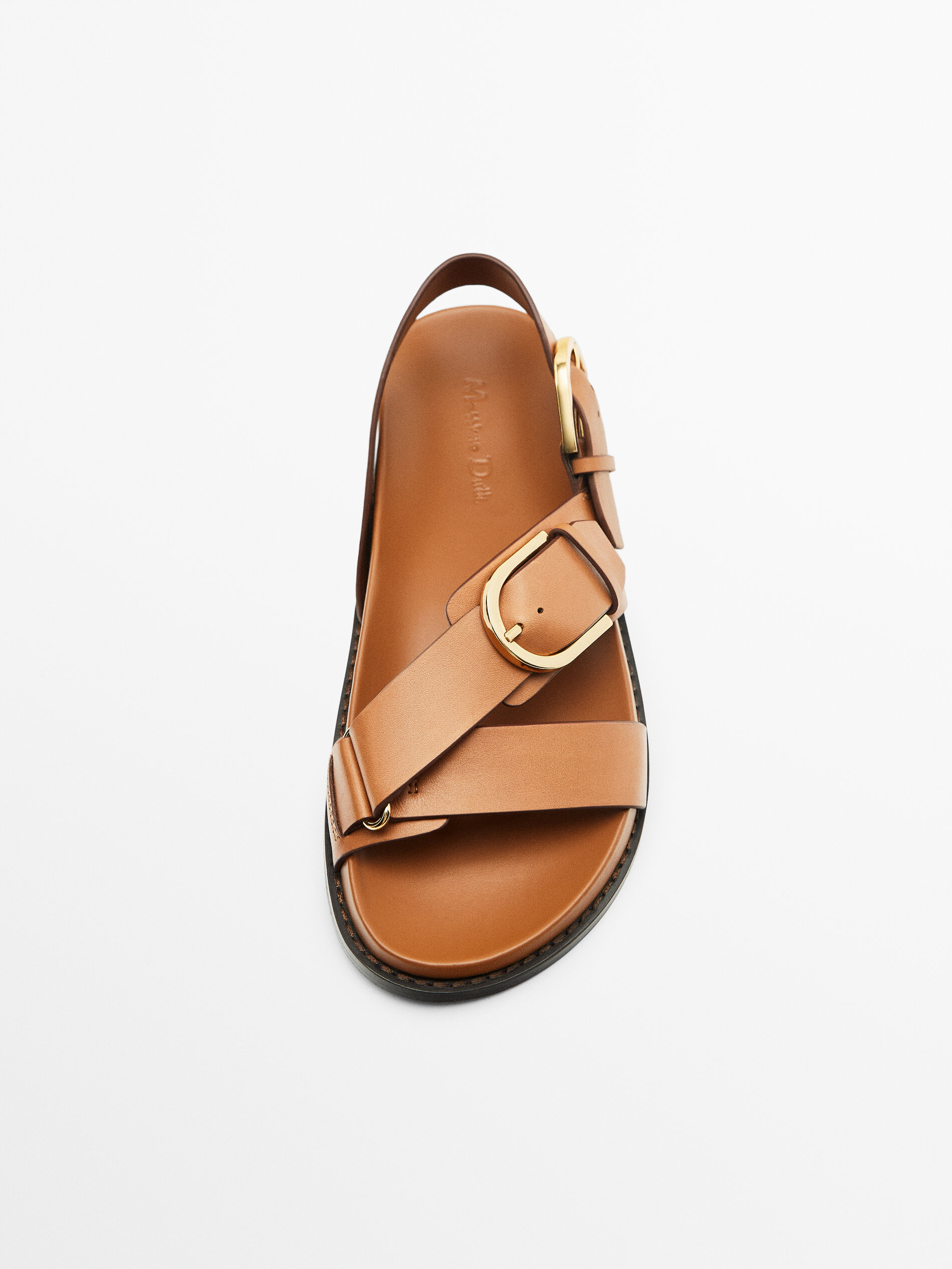 Criss cross sandals with buckles Tan Flat Sandals Massimo Dutti