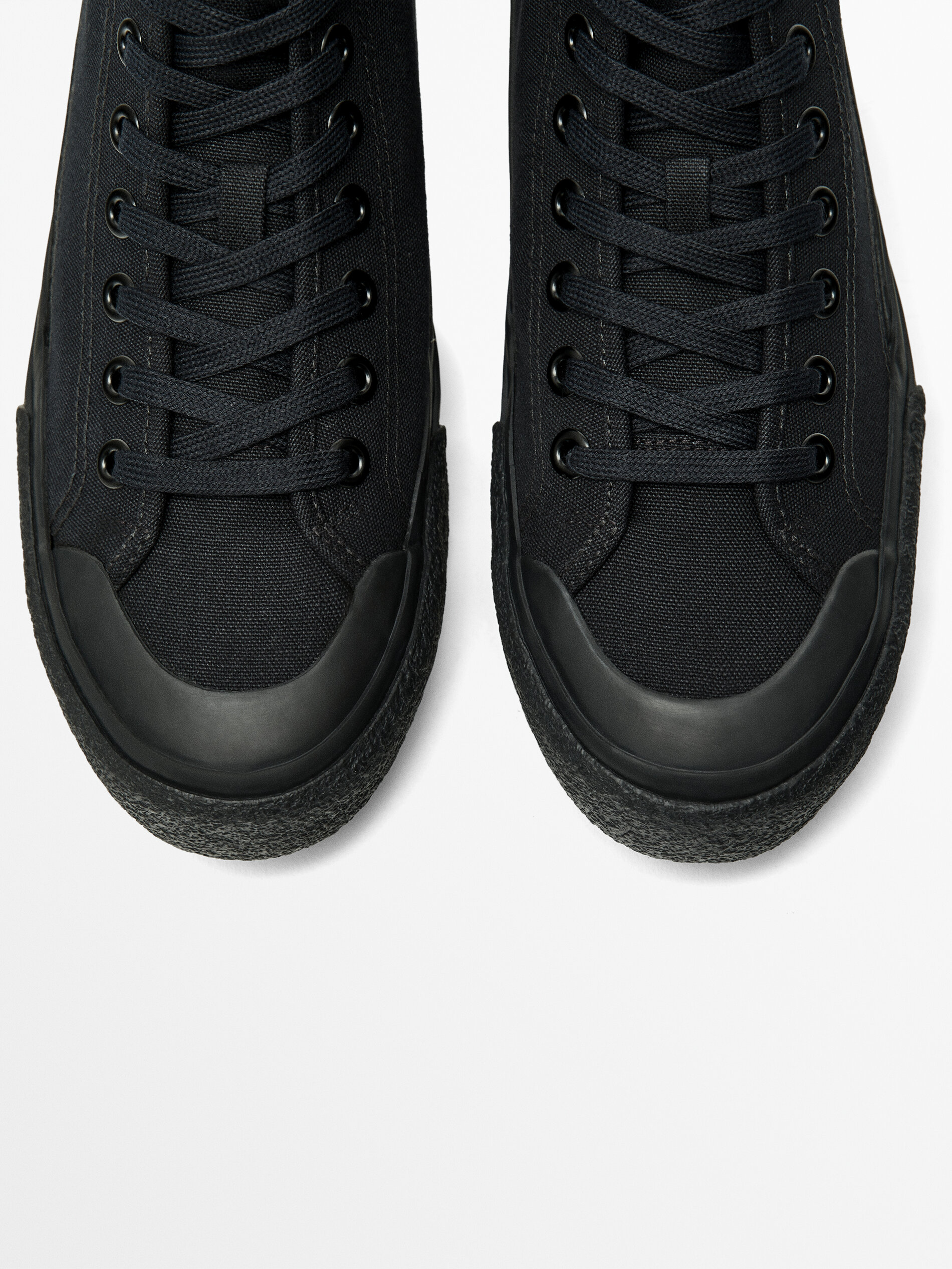 Nike canvas outlet high tops