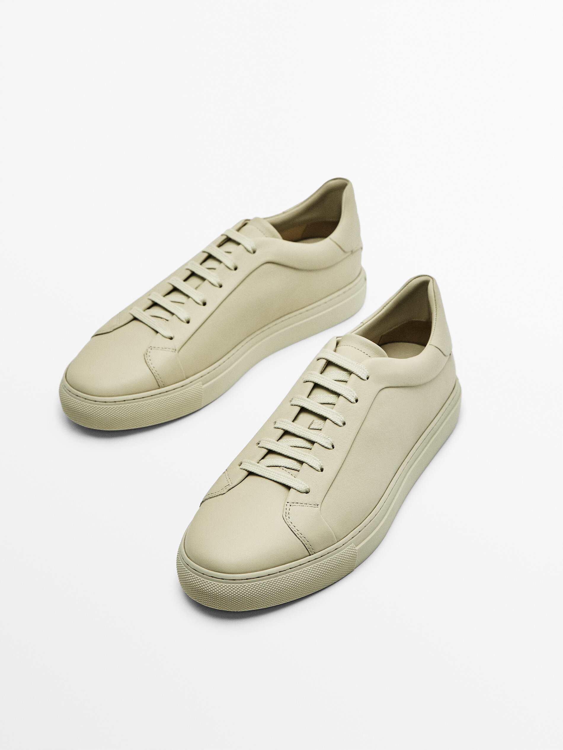 Sneakers color crema in pelle