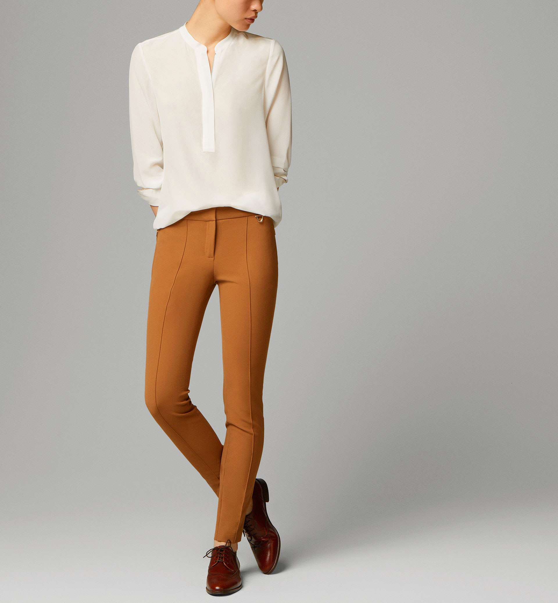 БРЮКИ С КОЖАНЫМИ ДЕТАЛЯМИ