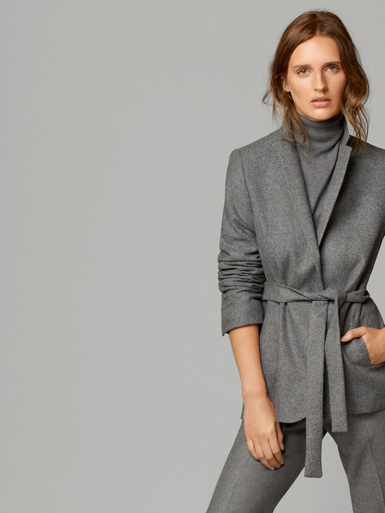 ПИДЖАК СЕРЫЙ С ПОЯСОМ