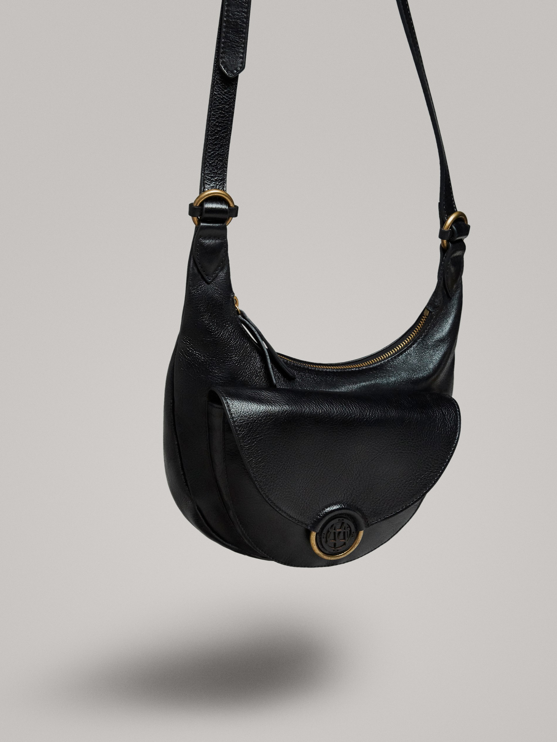 massimo dutti black leather bag
