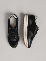 PLATFORM TRAINERS