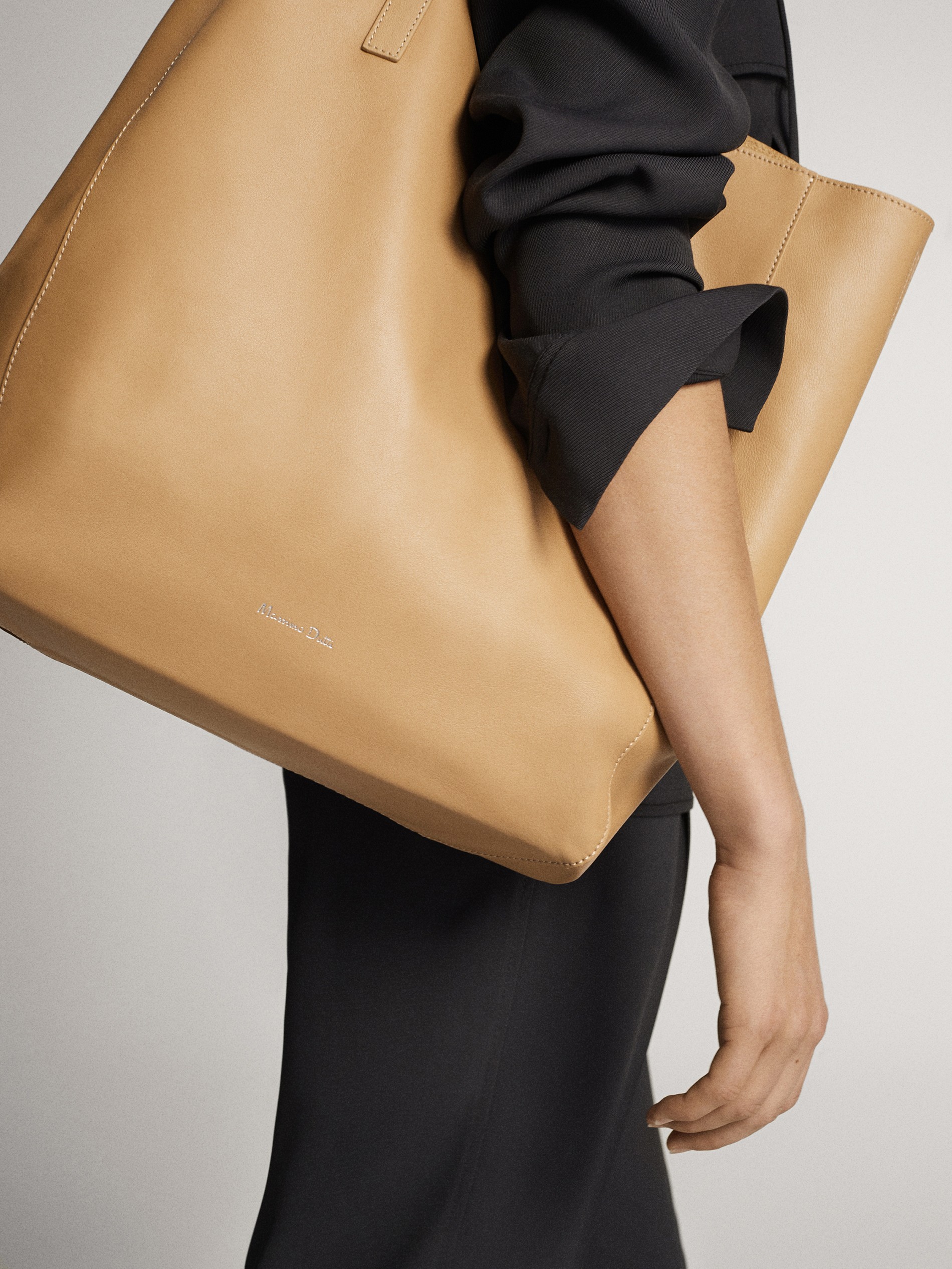 massimo dutti nappa tote bag