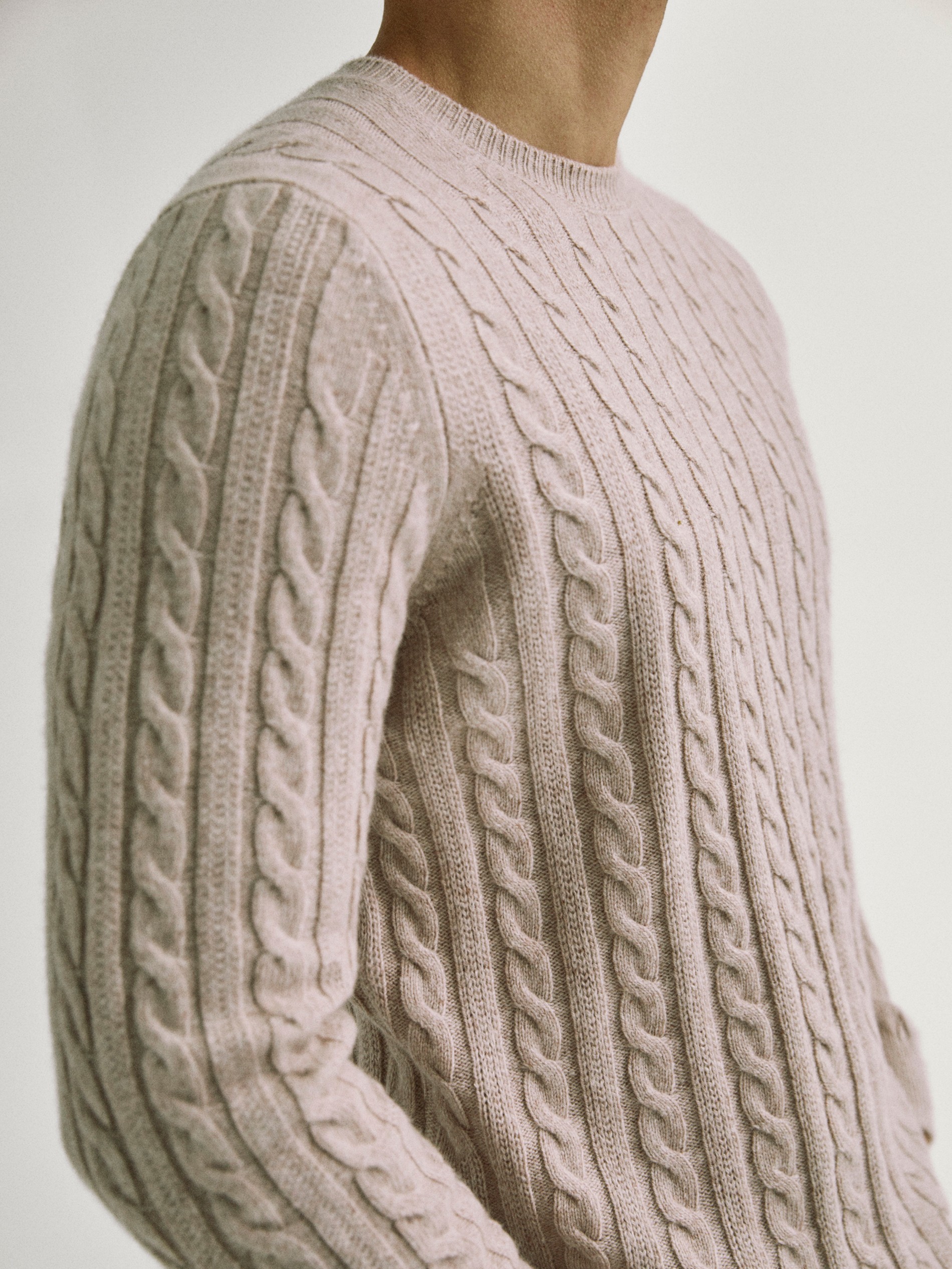 crew neck cable knit sweater