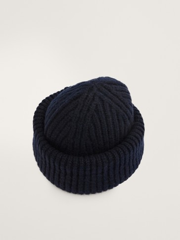 100% wool ribbed hat - Men - Massimo Dutti