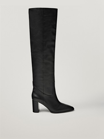 BLACK LEATHER BOOTS WITH WOODEN HEELS