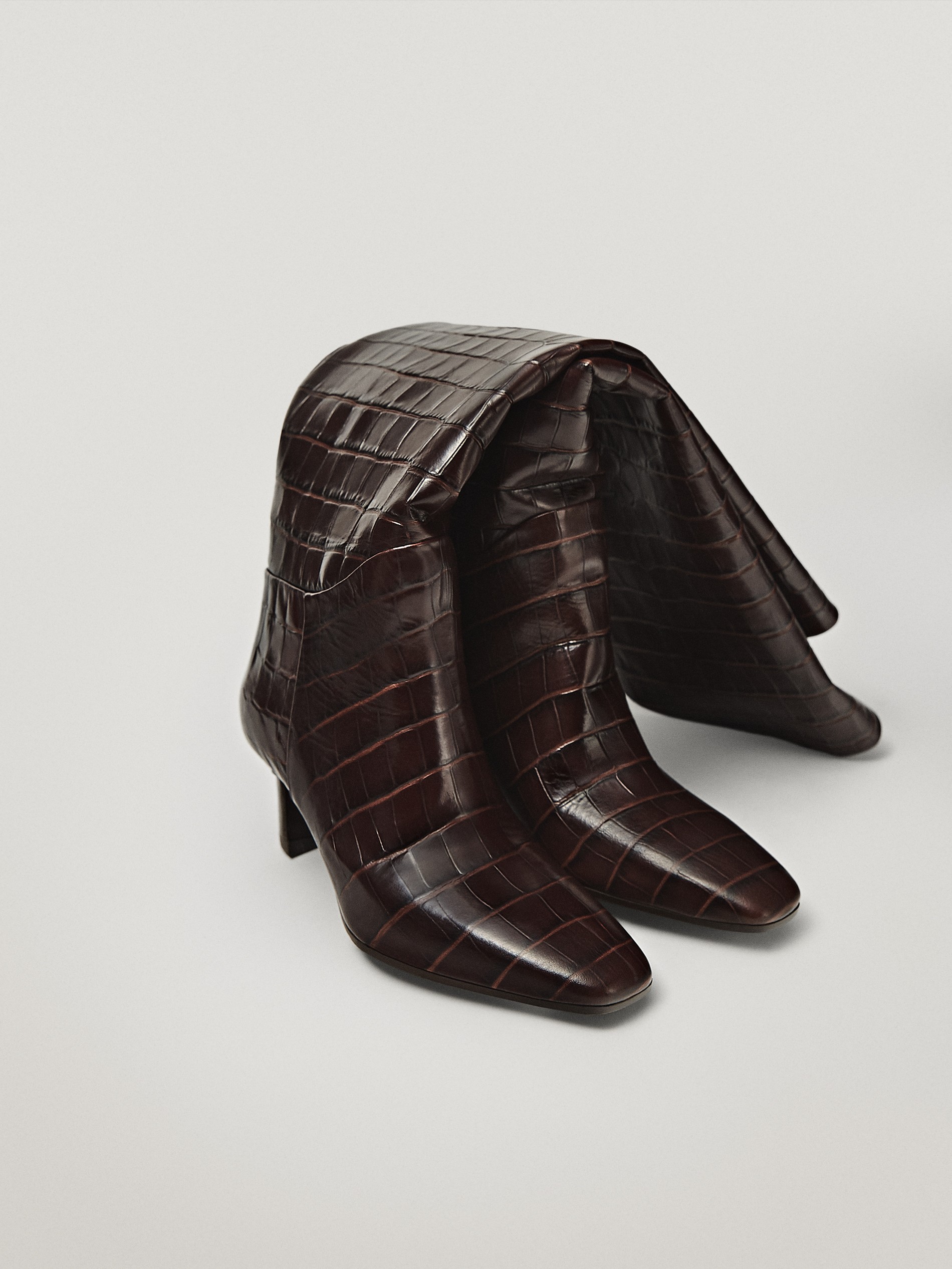 massimo dutti animal print loafers