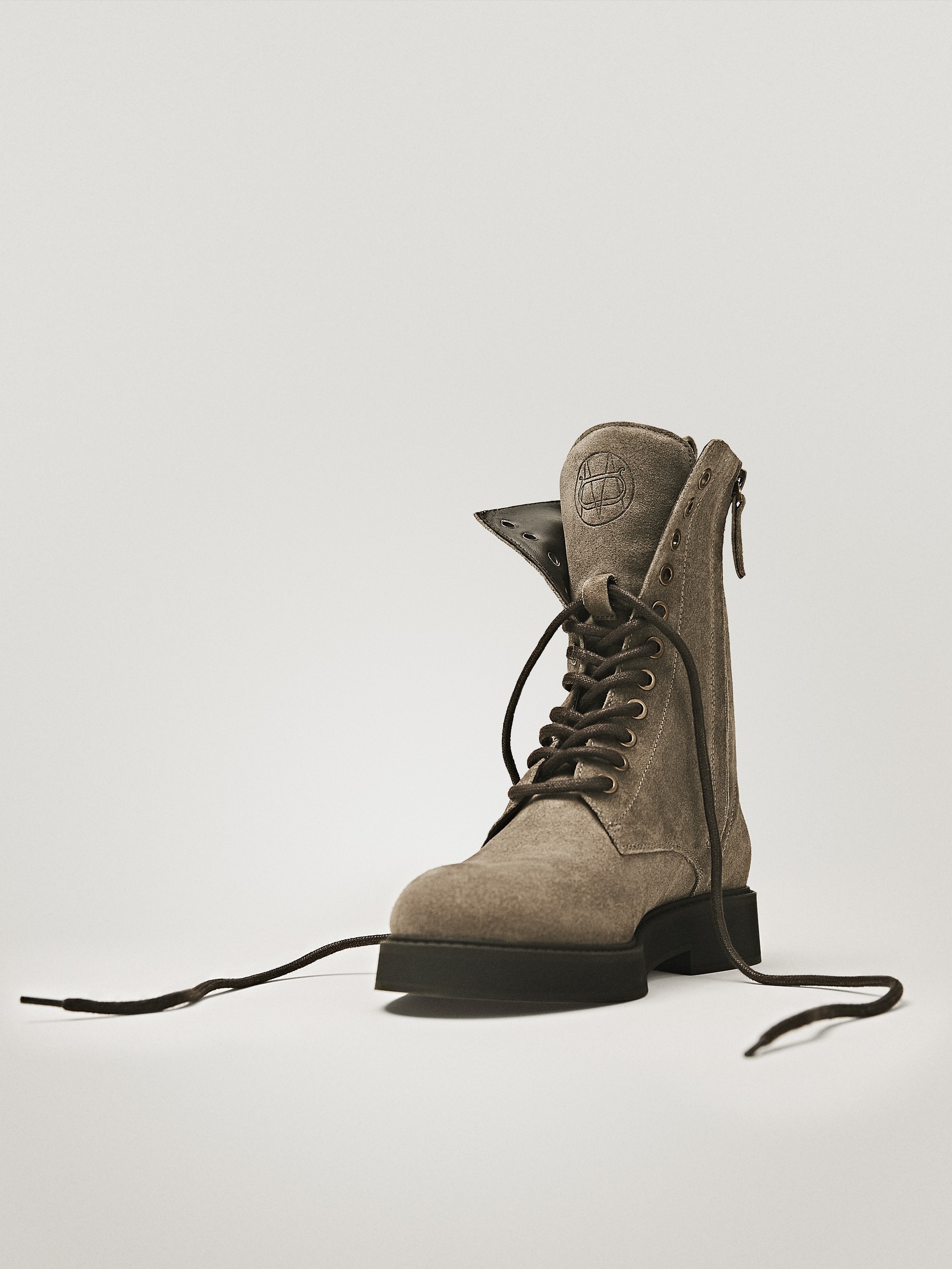 massimo dutti suede shoes