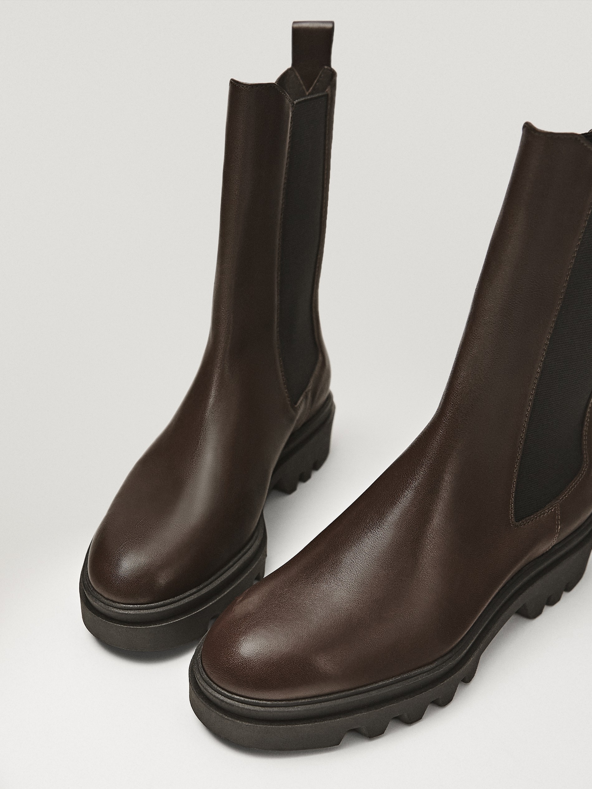 massimo dutti chelsea boots