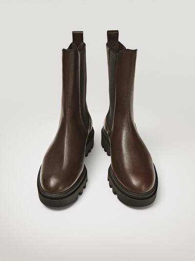 chelsea boots with leather track sole
