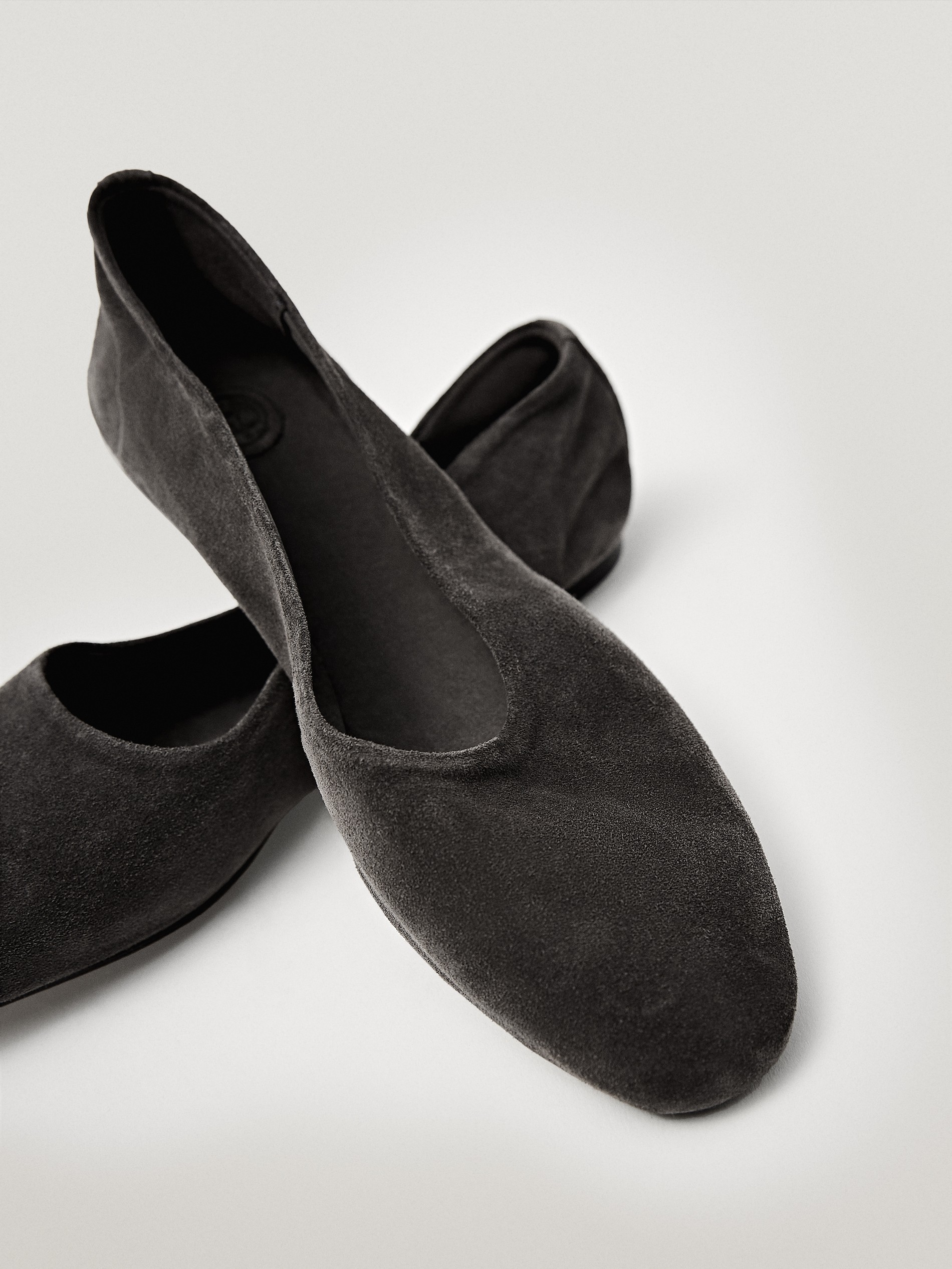 GREY SOFT LEATHER BALLET FLATS - Women 