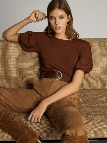 Crew neck sweater with puff sleeves