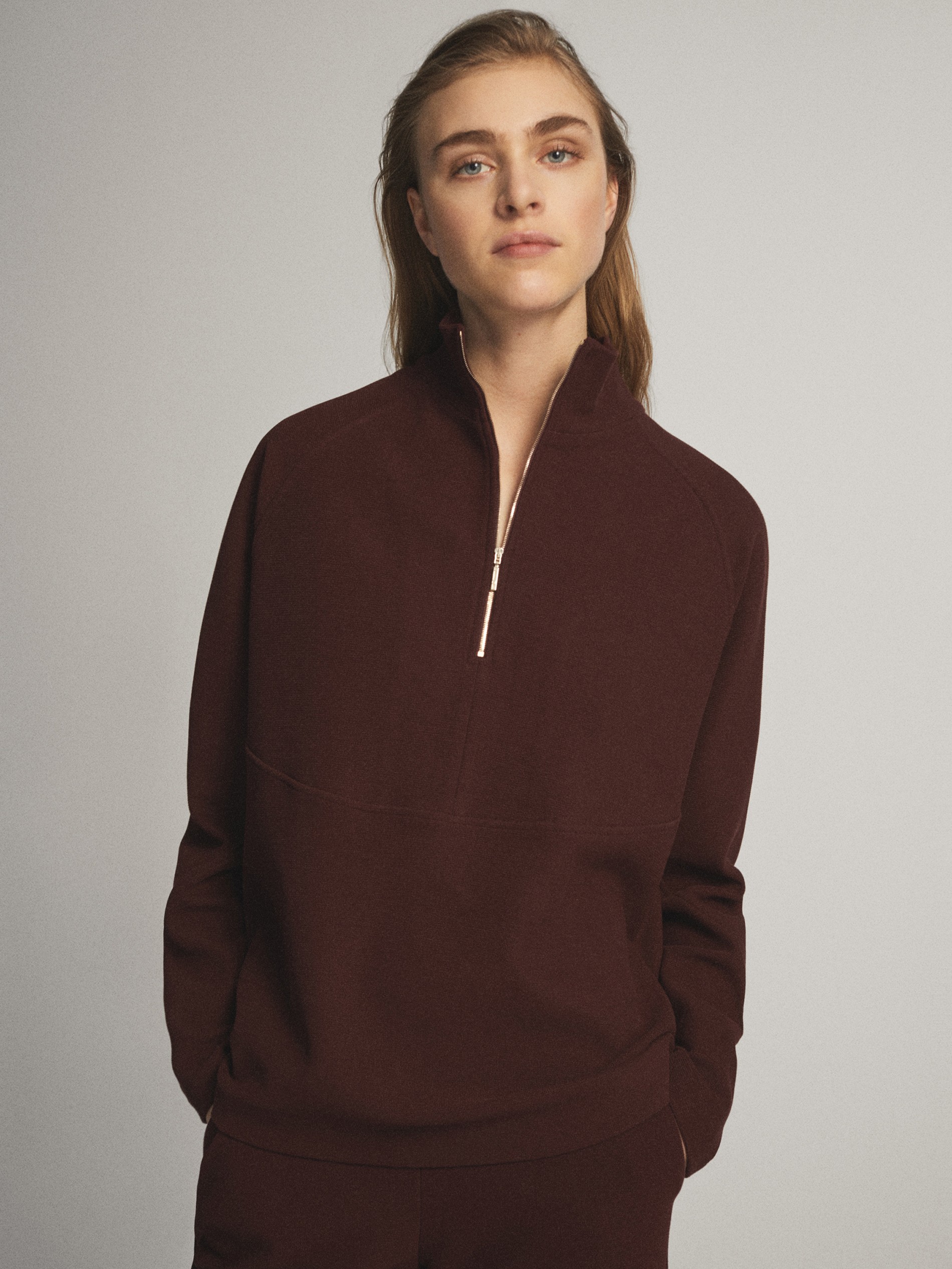 Massimo Dutti Sweatshirt 2025 | www.angloamericancentre.it