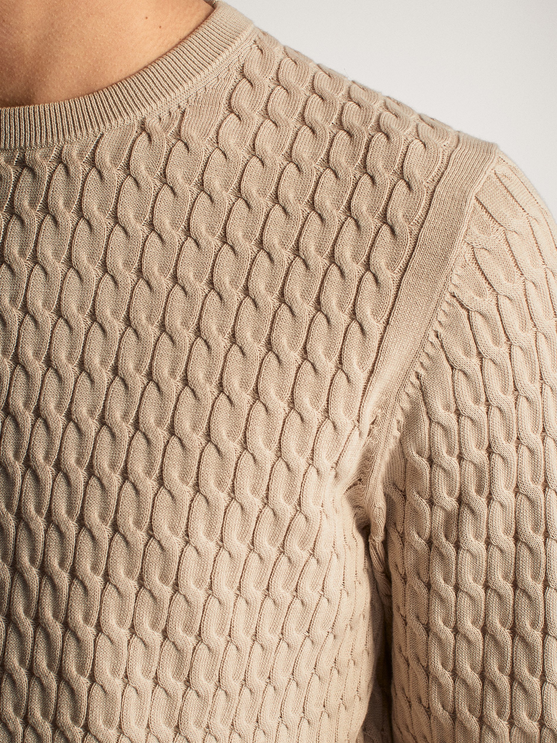 cable knit material