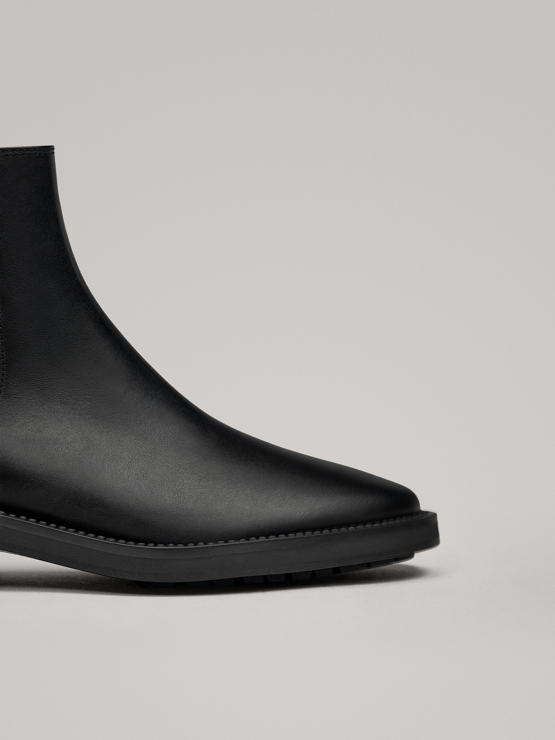 massimo dutti chelsea boots