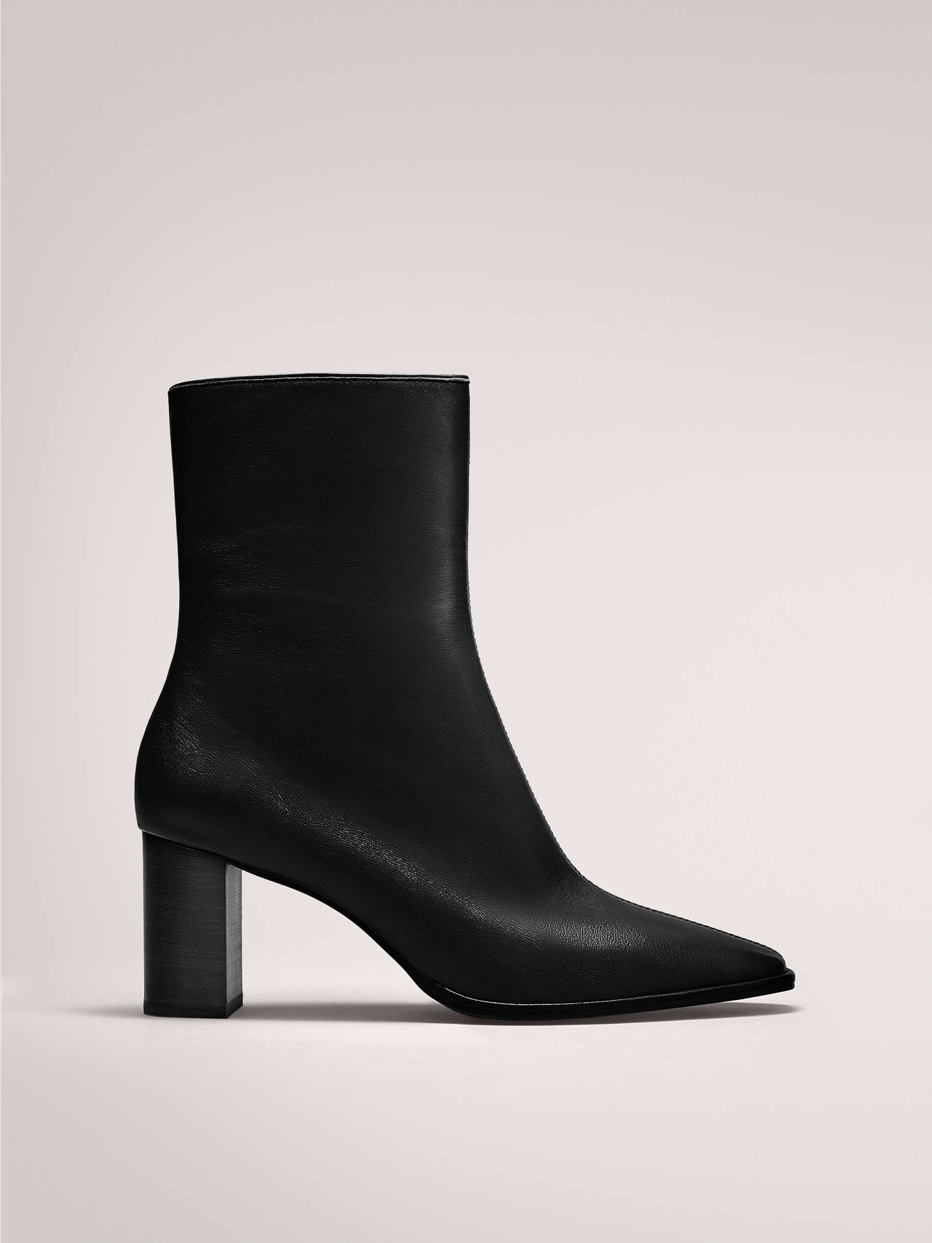 next shoe boots women's