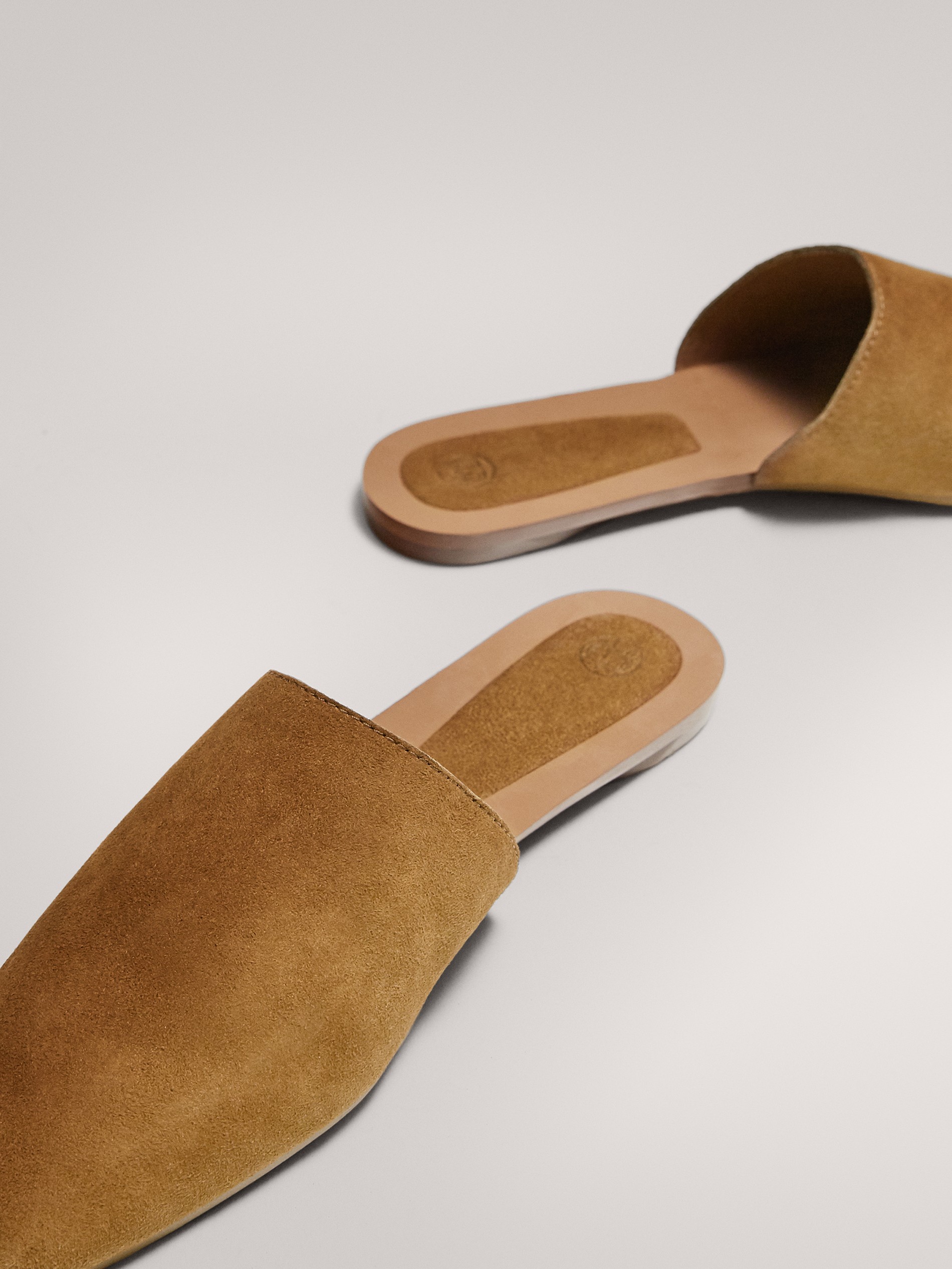 massimo dutti mules