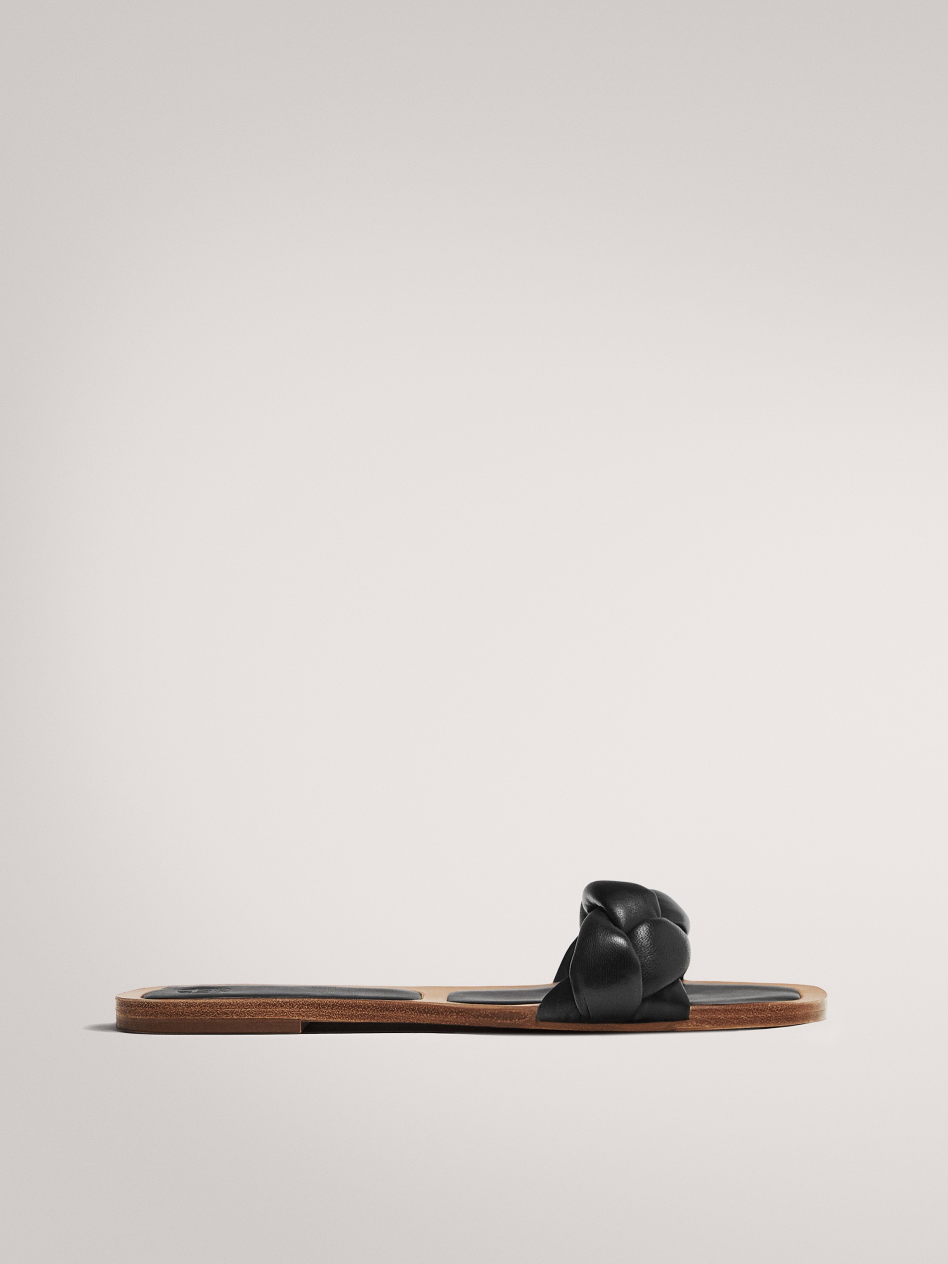 massimo dutti flat sandals