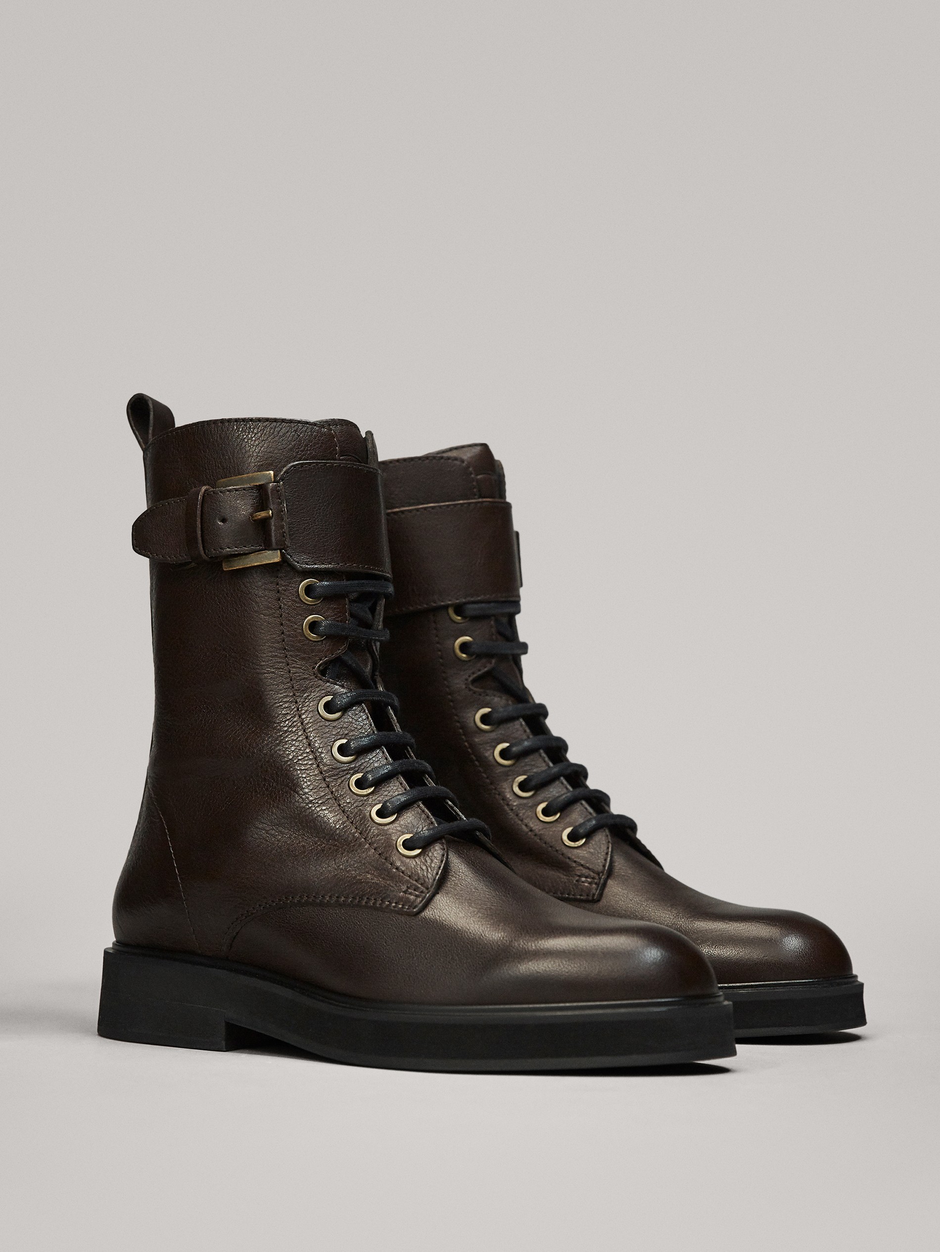 flat lace up ankle boots