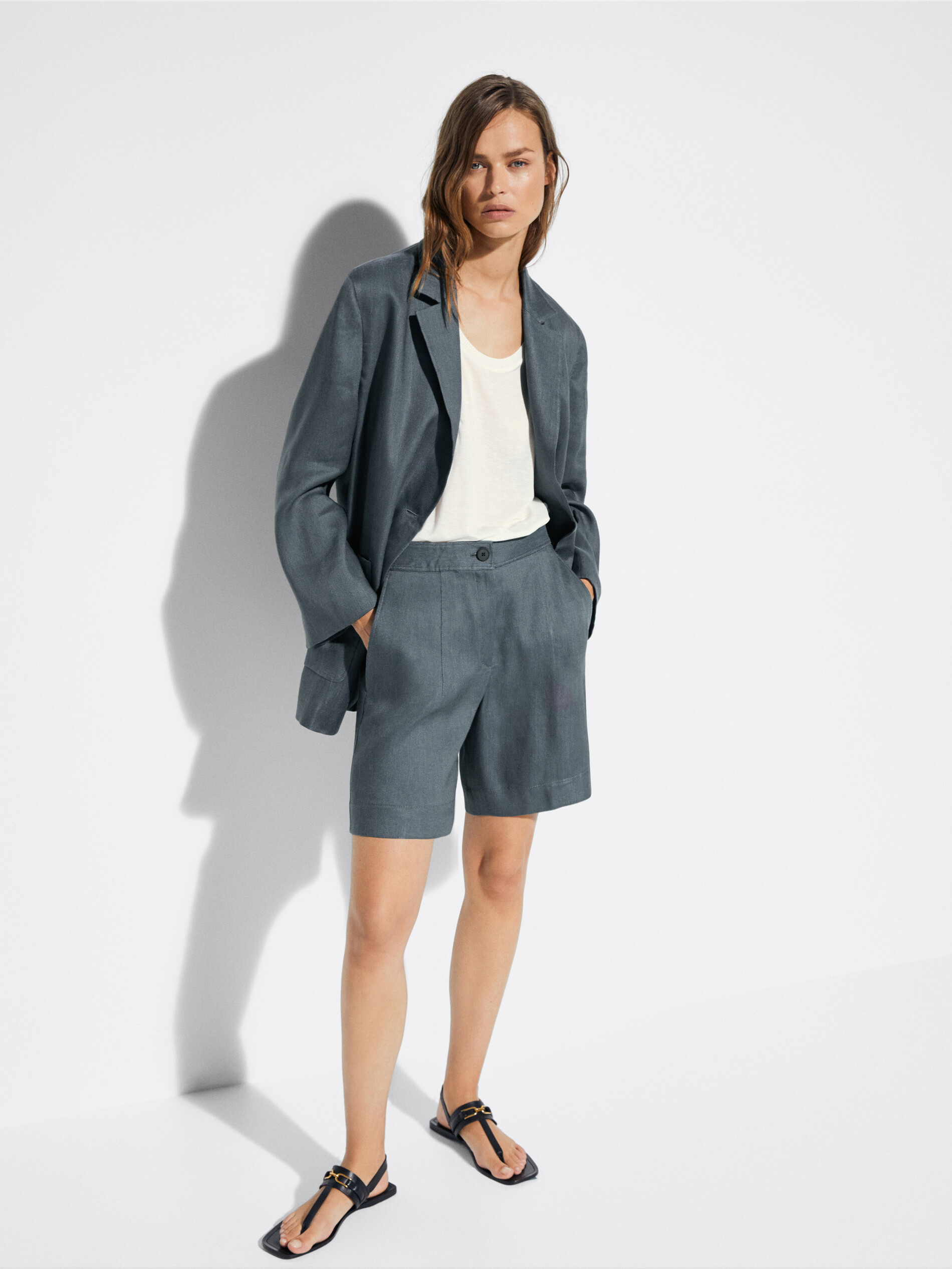 Linen darted Bermuda shorts - null - Massimo Dutti