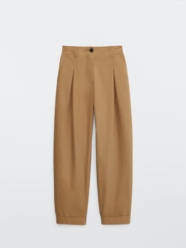 Pleated jogging-fit trousers