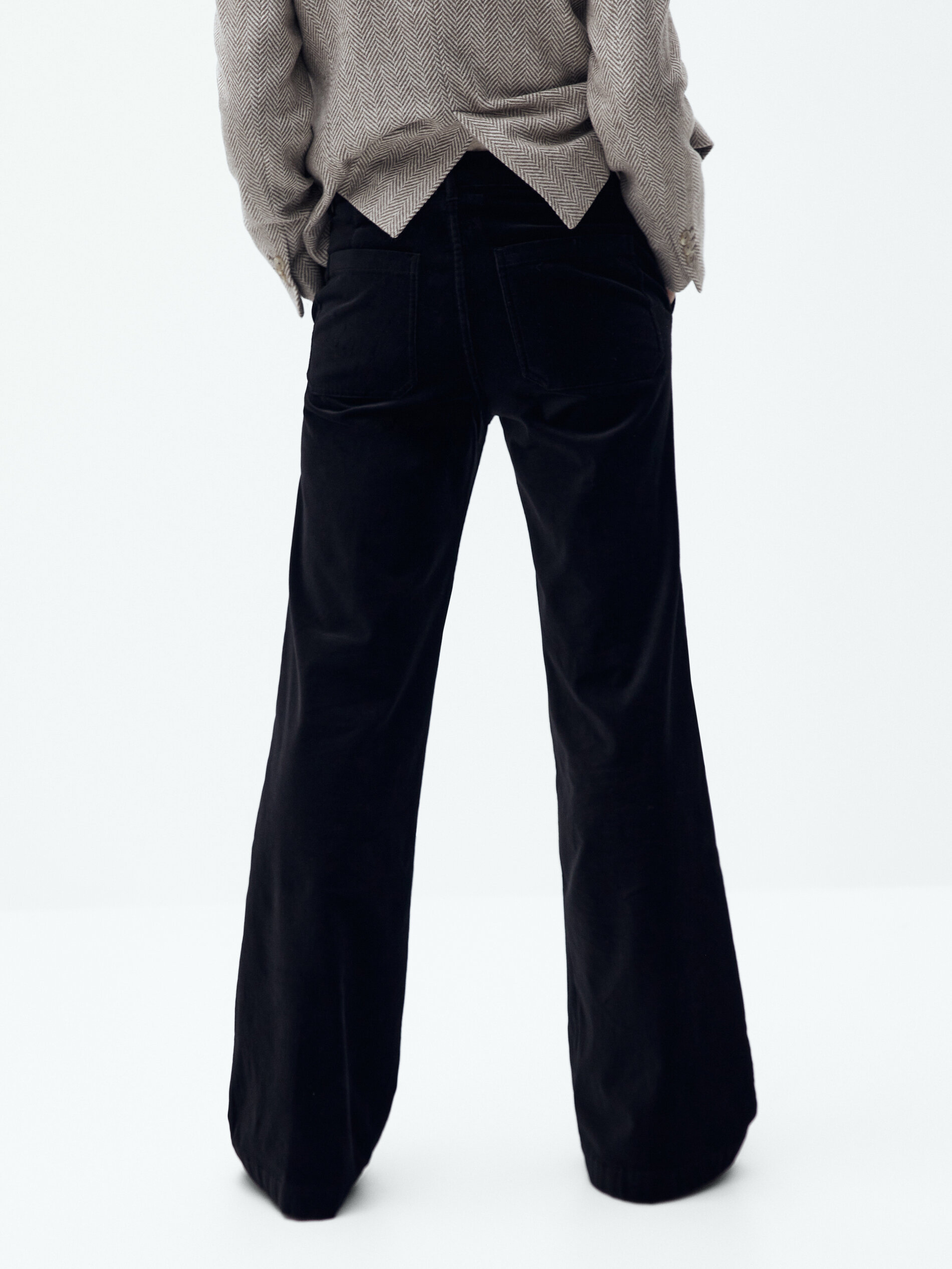 Massimo Dutti - Pantalón terciopelo tiro alto flare