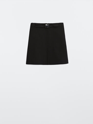 white pencil cut skirt