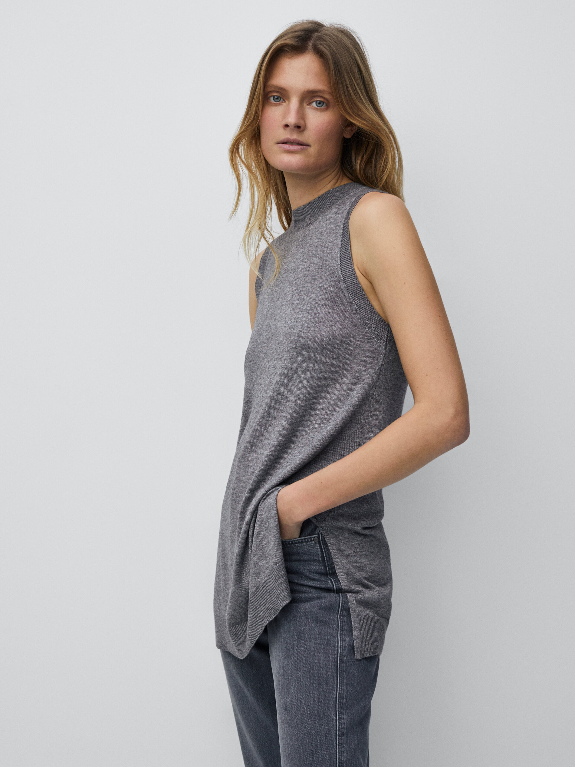 massimo dutti sleeveless top