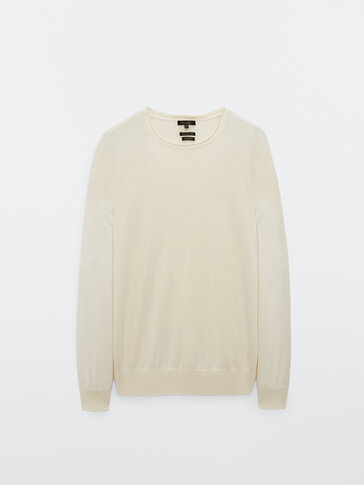Long sleeve sweater with boat neck