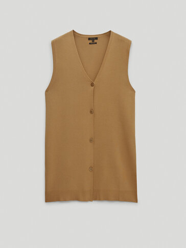 Long knit vest with buttons