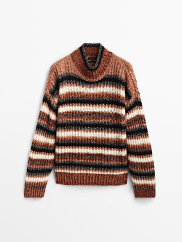 Раиран плетен пуловер