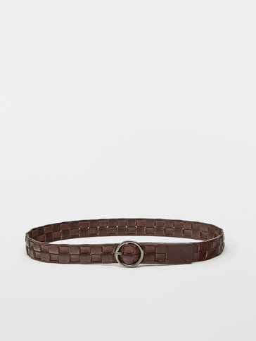 Leather belt with square braiding