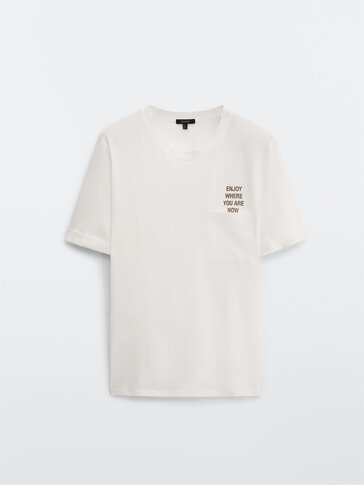 Κοντομάνικη μπλούζα με επιγραφή και τσέπη